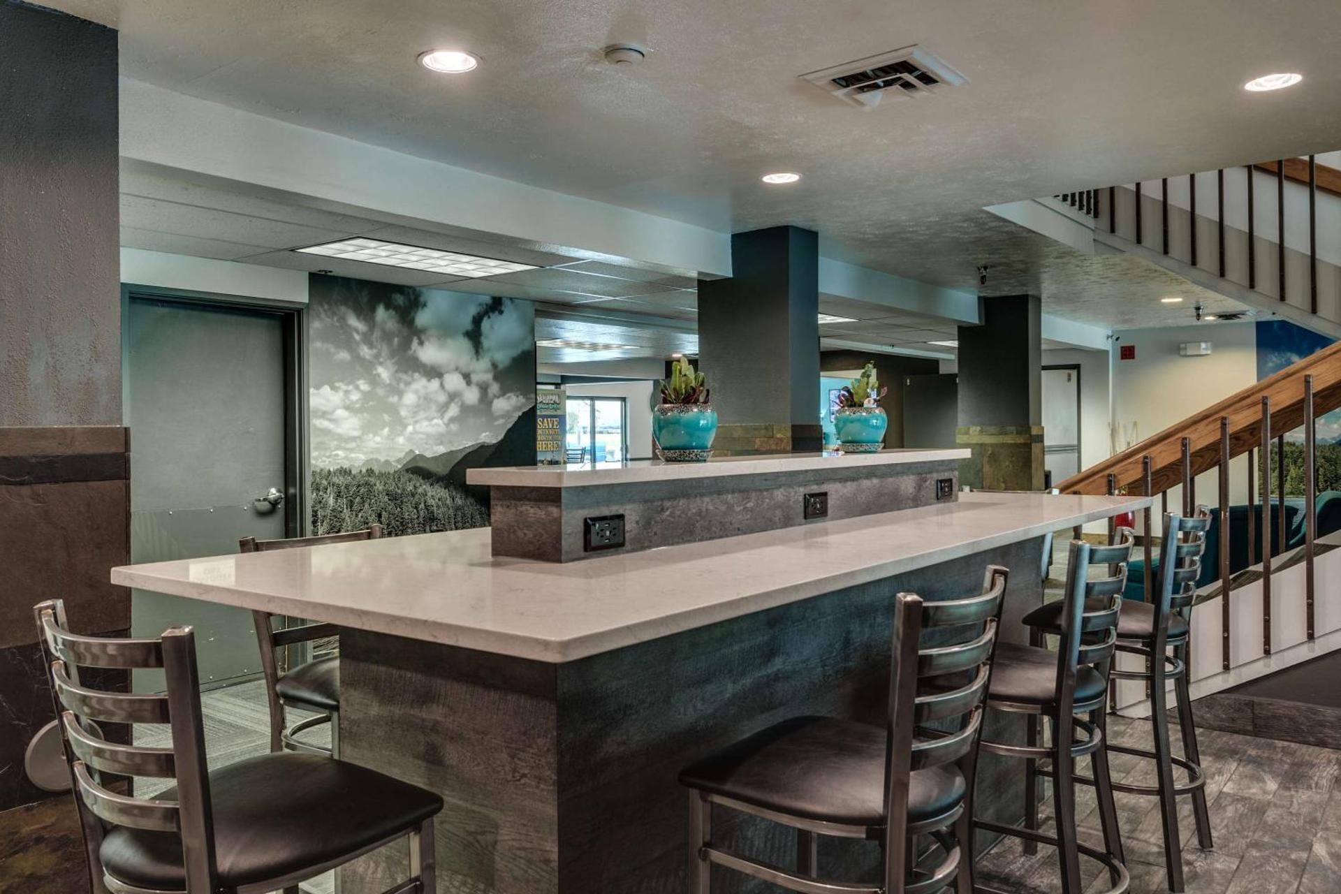 Communal lounge/ TV room