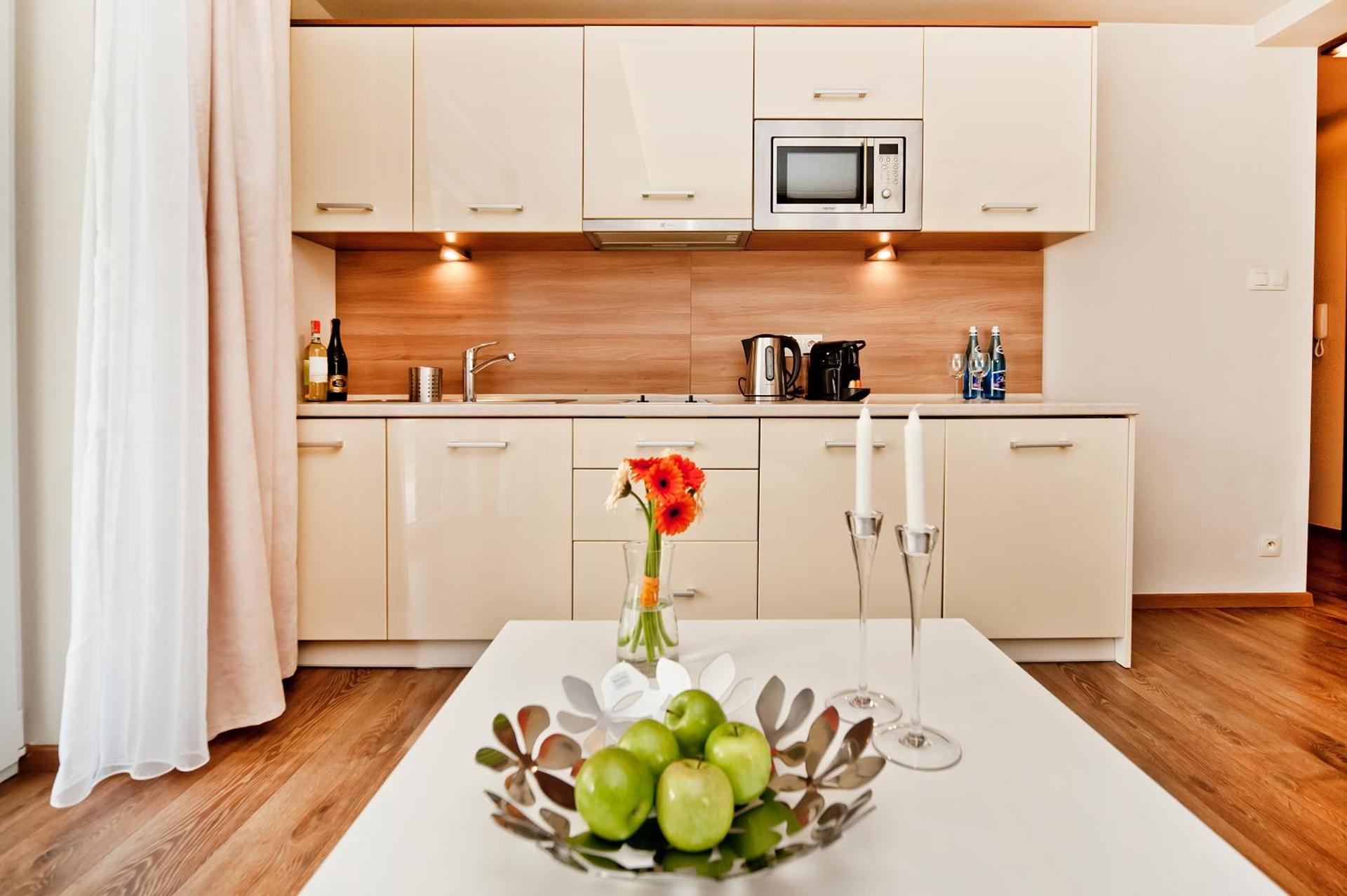 Kitchen or kitchenette