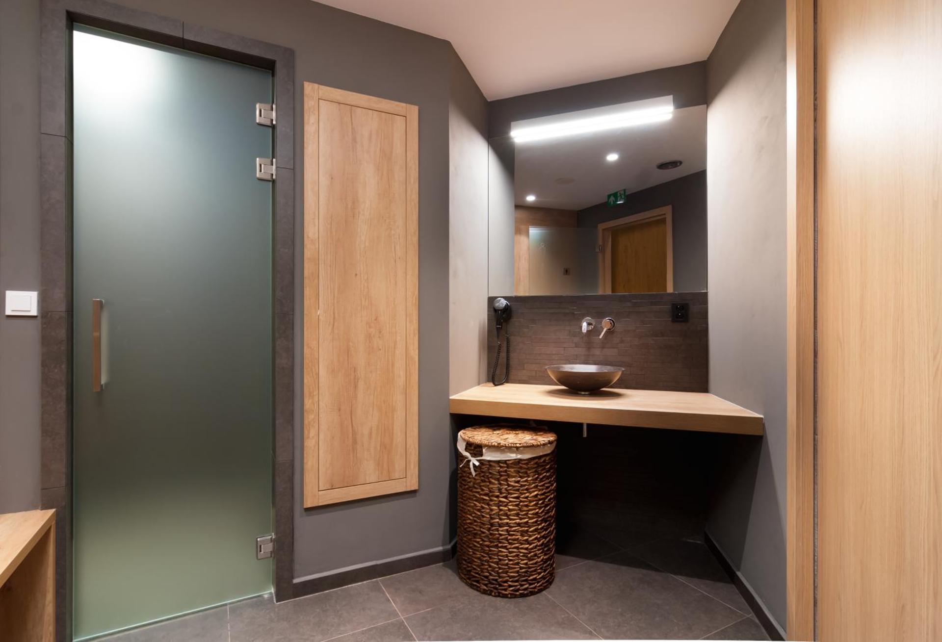 Spa and wellness centre/facilities