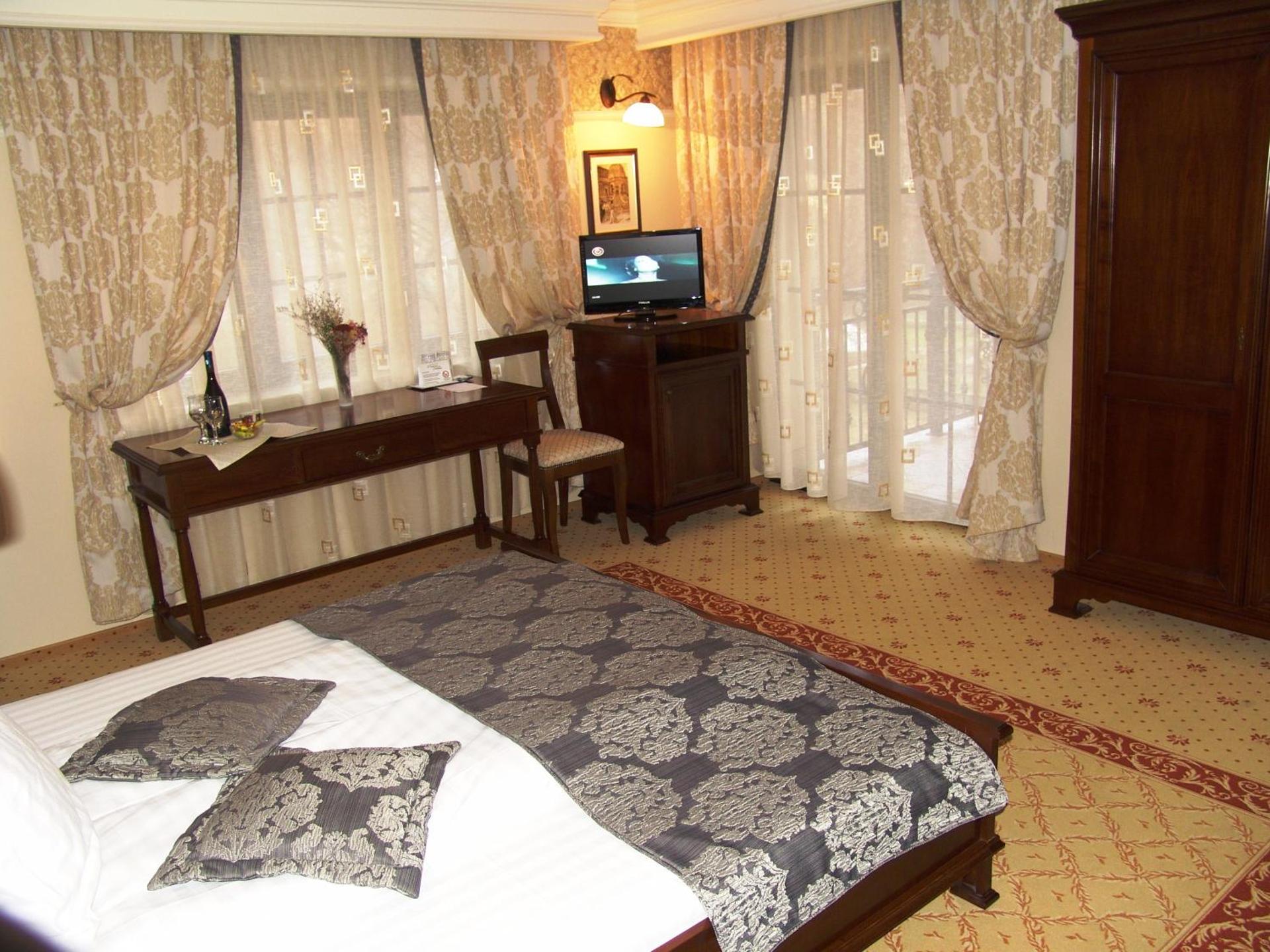 Photo of the whole room