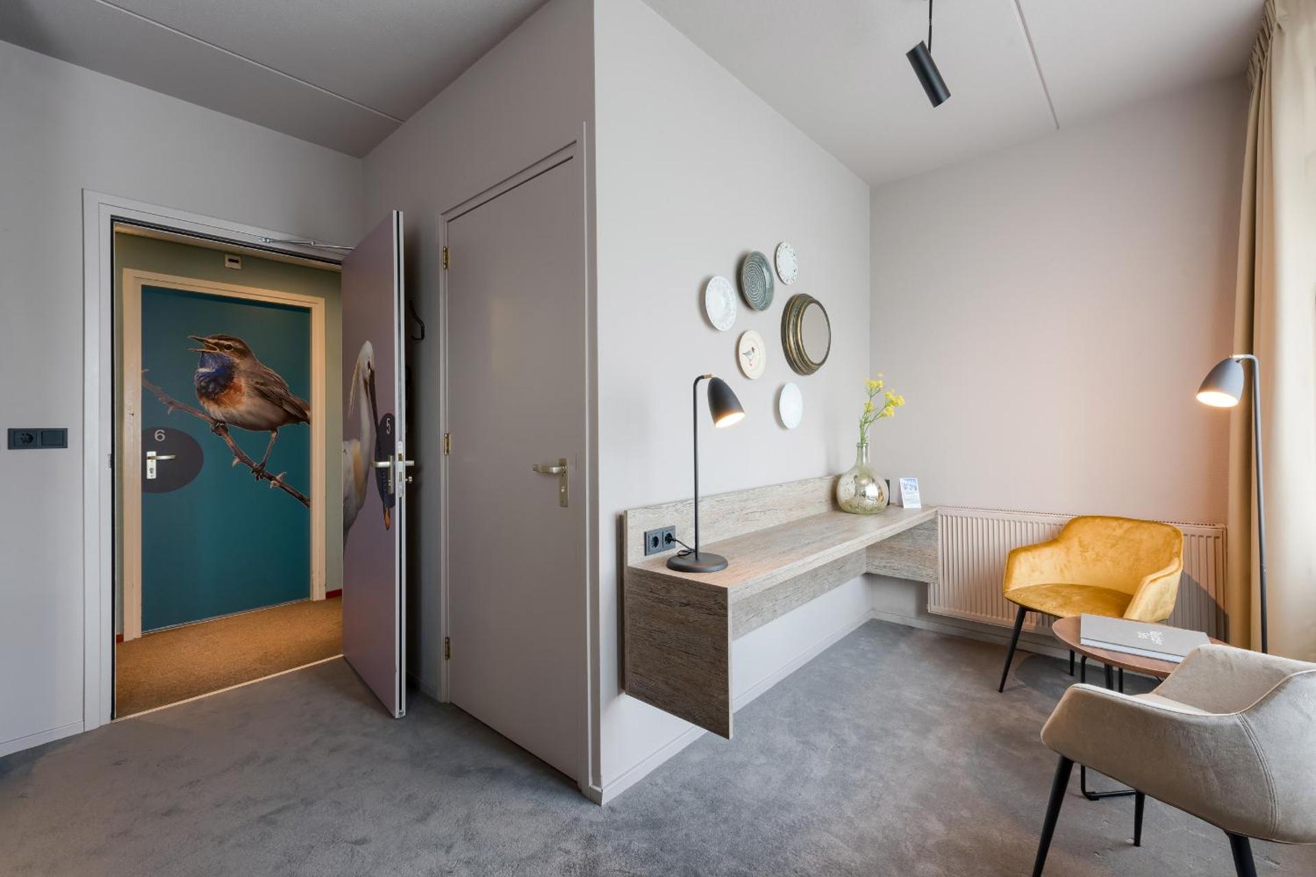 Photo of the whole room