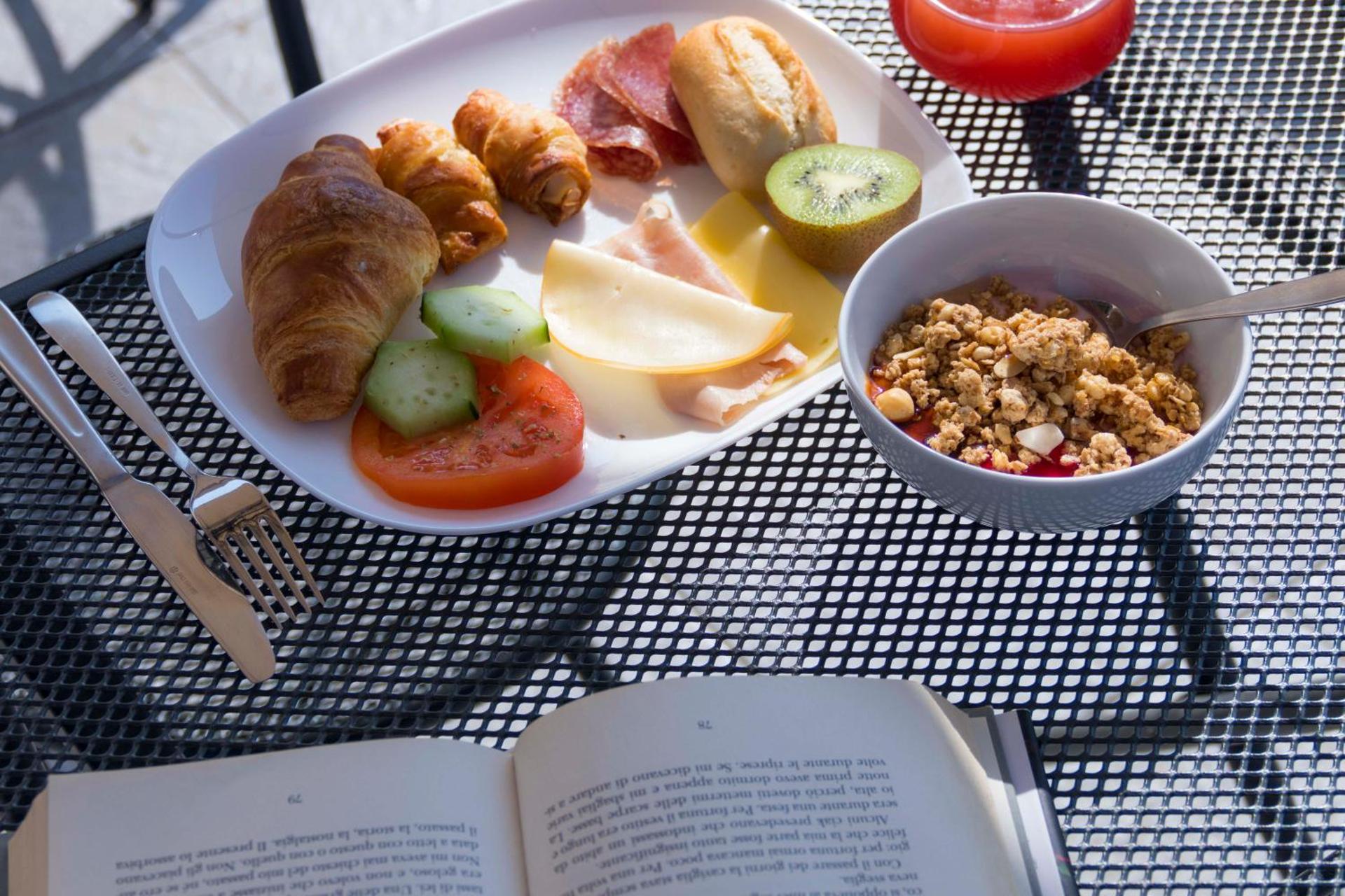 Continental breakfast