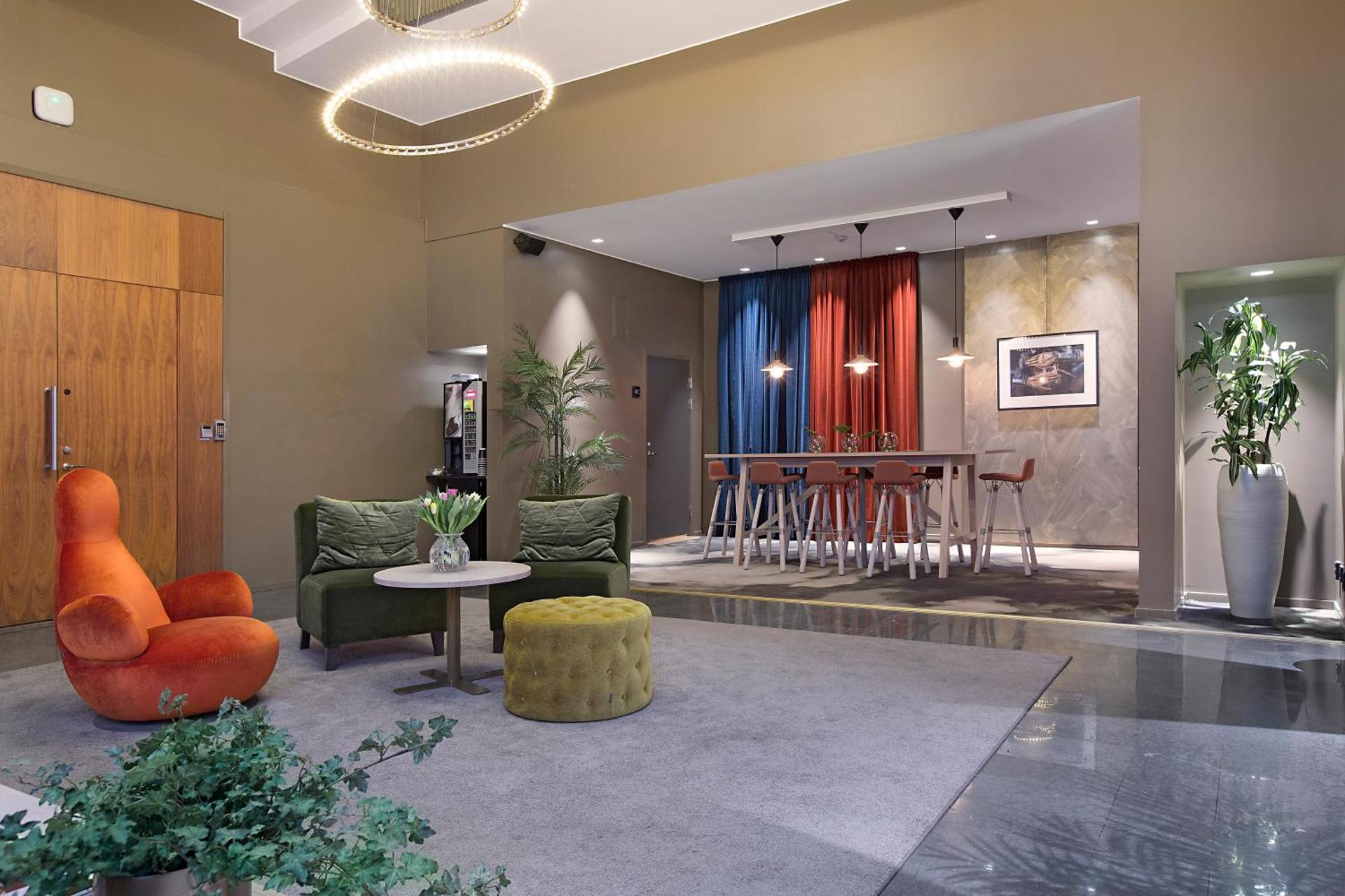 Communal lounge/ TV room