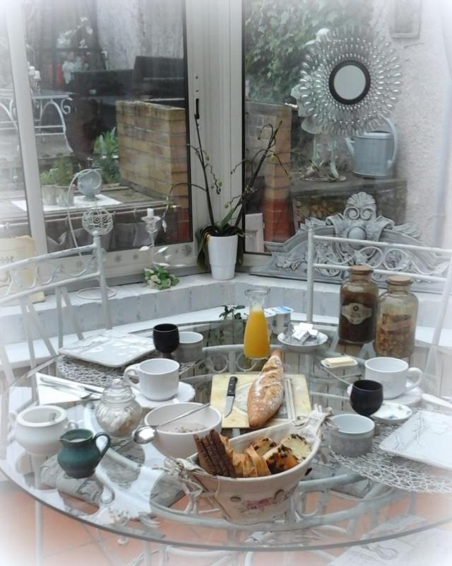 Continental breakfast