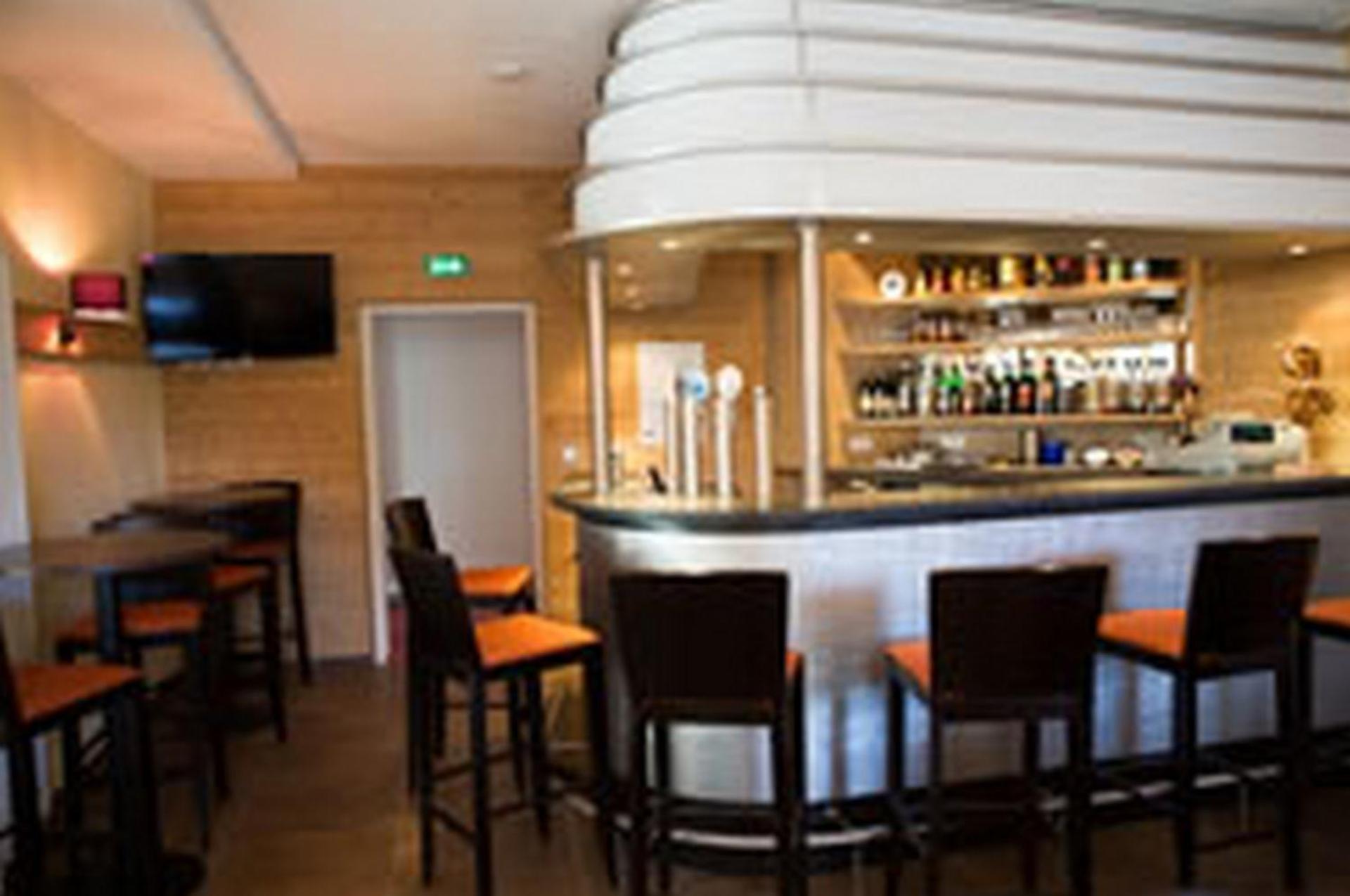 Lounge or bar
