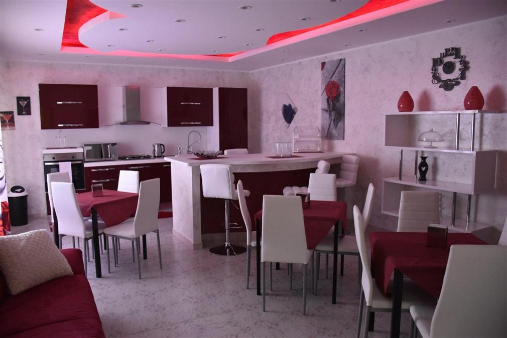 Communal lounge/ TV room