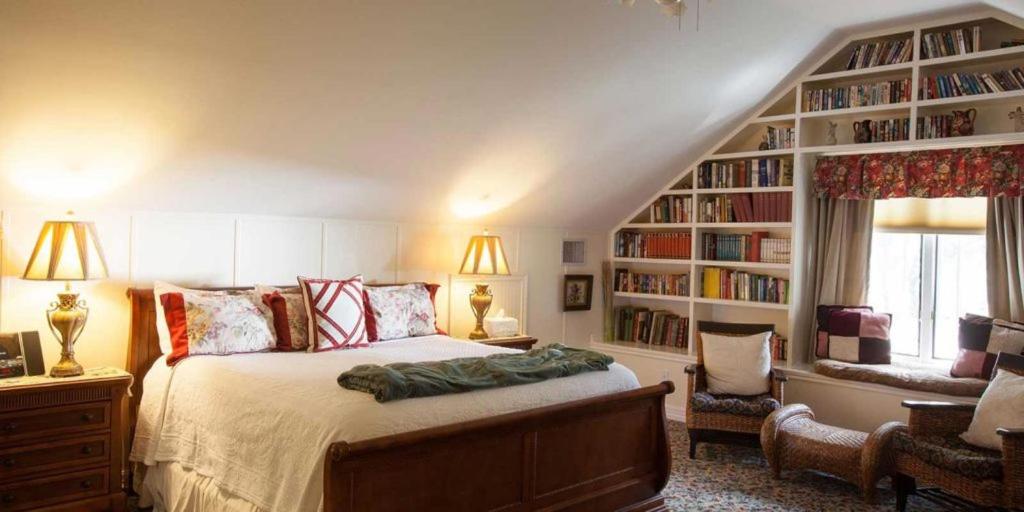 Rose Hill Retreat AAA Four Diamond Inn