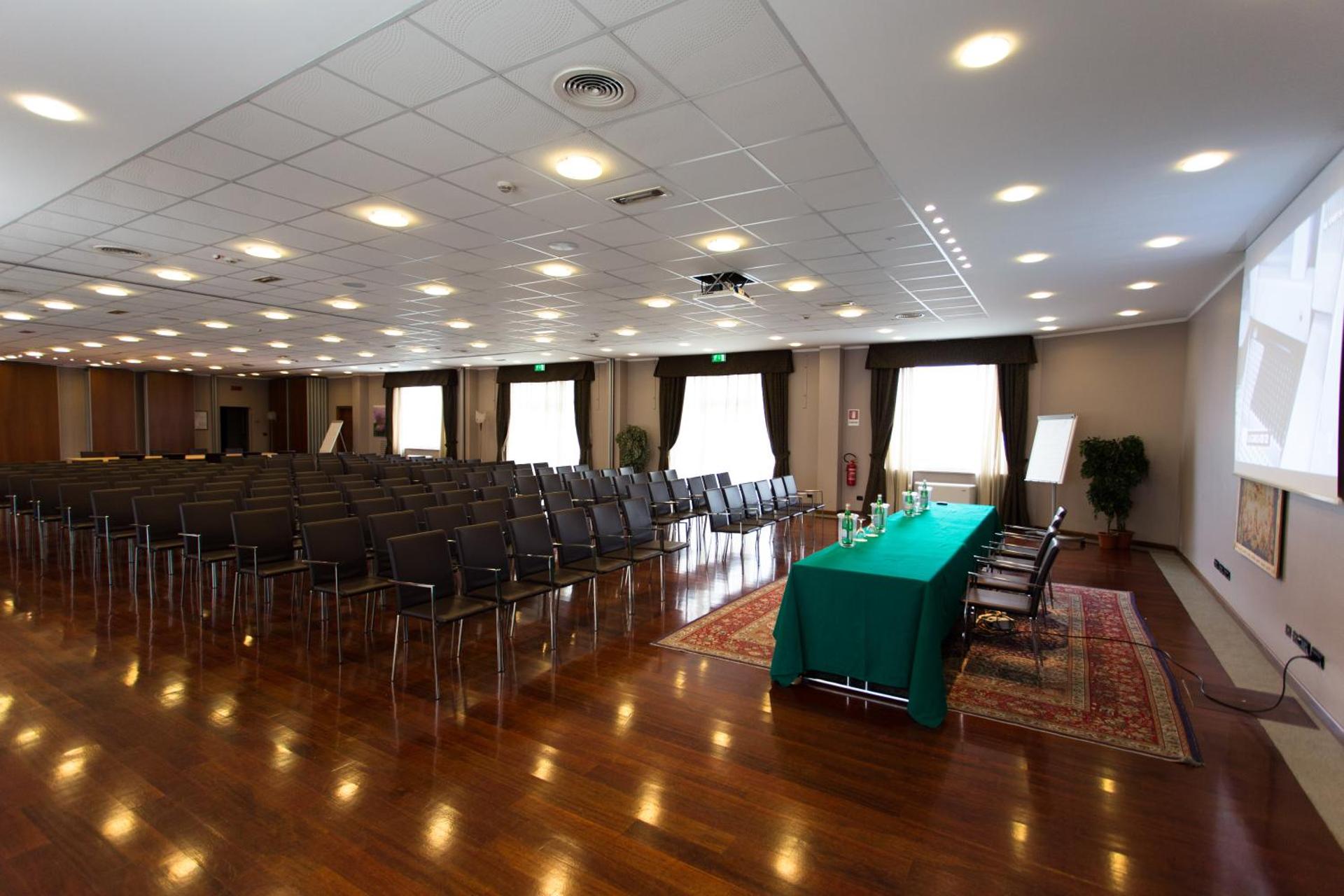 Meeting/conference room