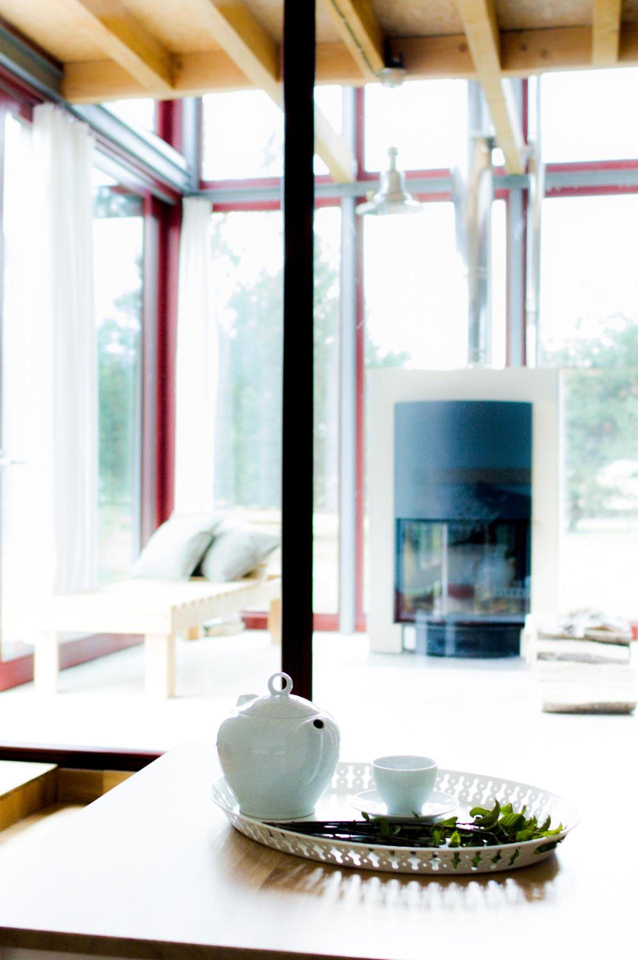 Communal lounge/ TV room