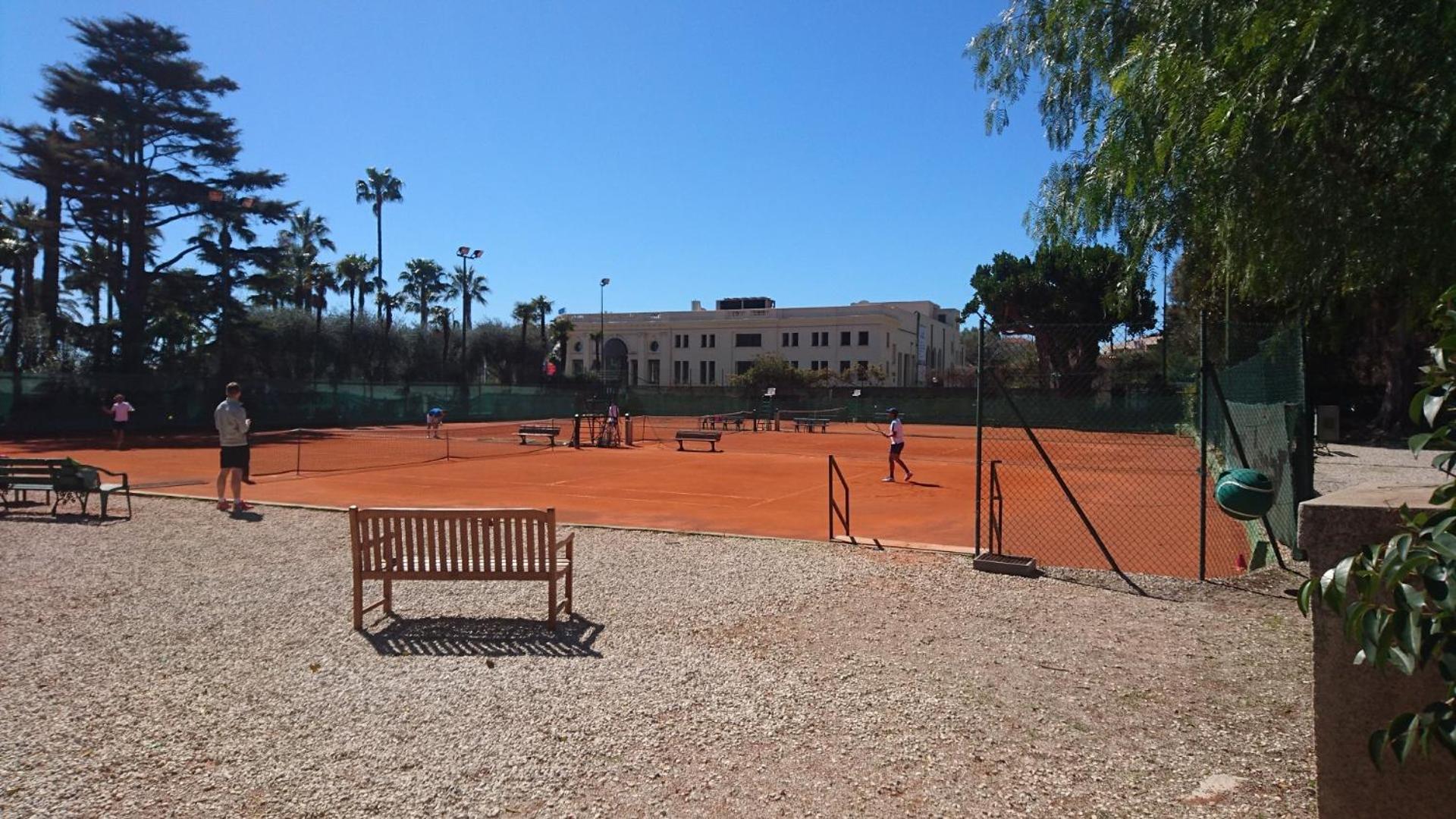 Tennis court