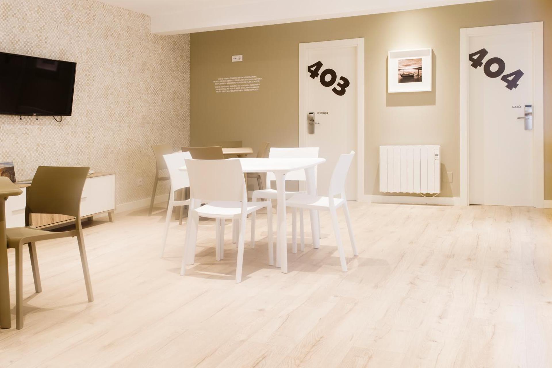 Communal lounge/ TV room