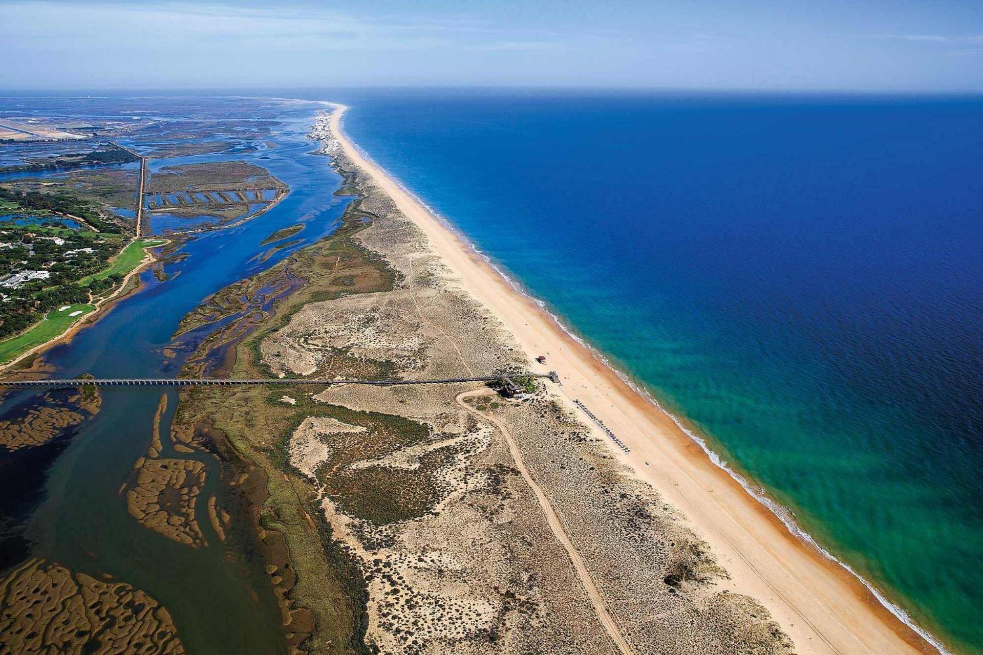 THE LAKERS Boutique Apartment