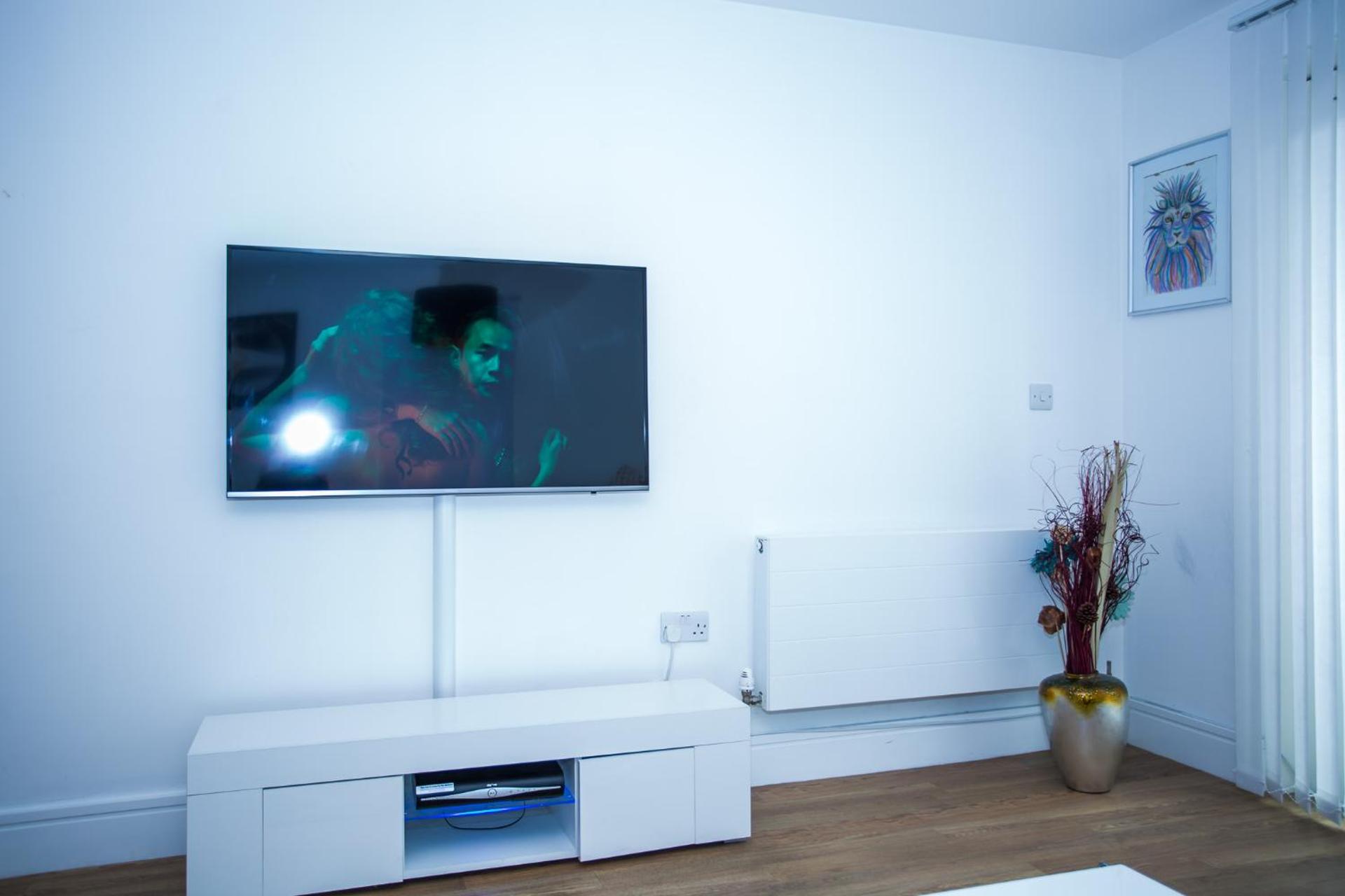 PRESTIGE 2 BED BALCONY APARTMENT