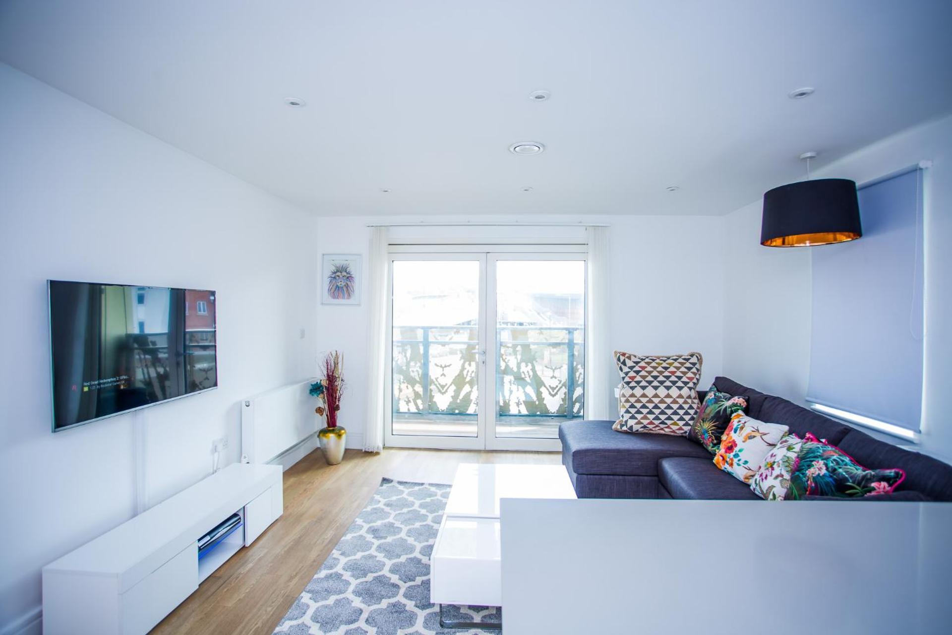 PRESTIGE 2 BED BALCONY APARTMENT