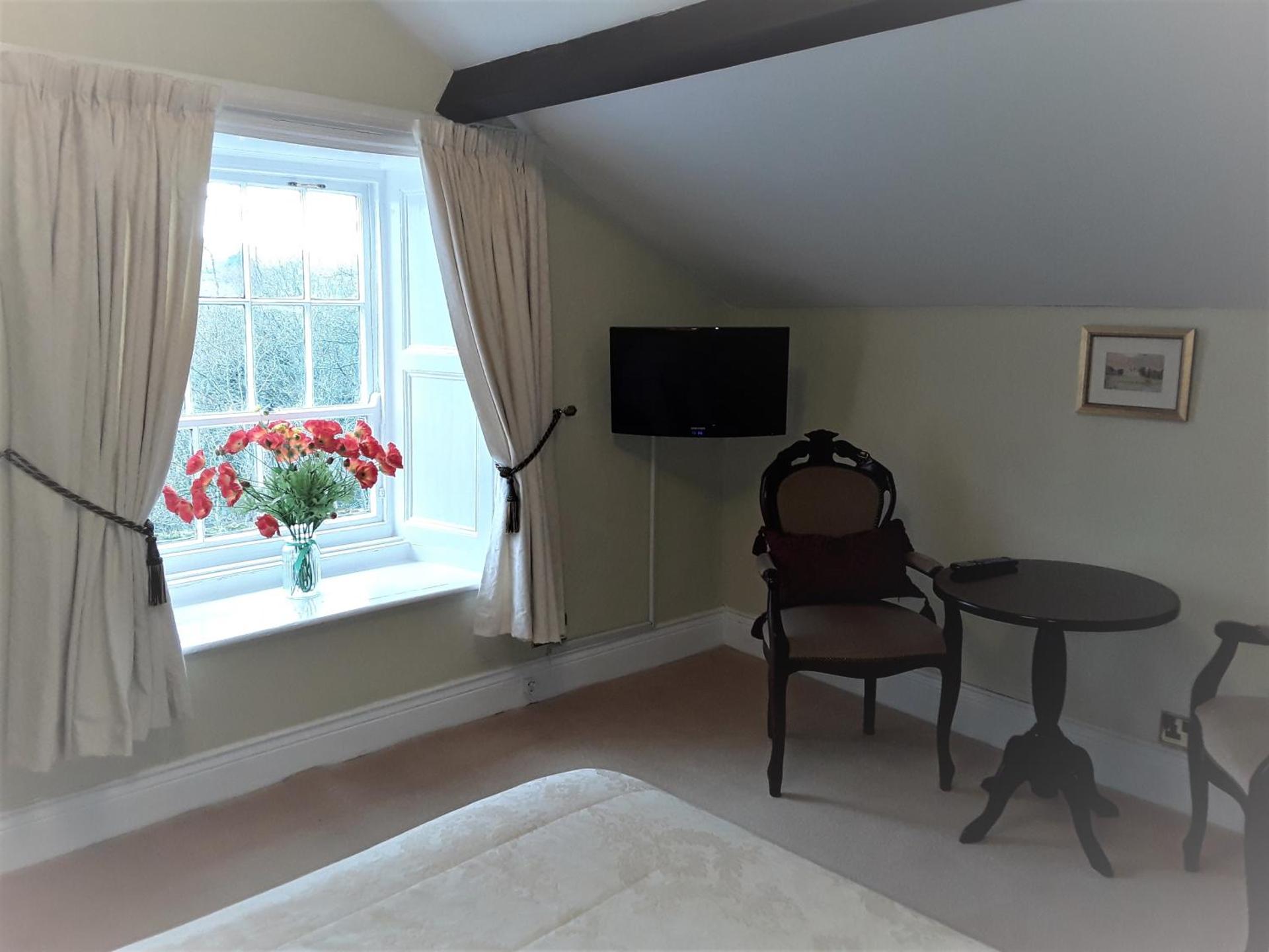 Lowbyer Manor Country House