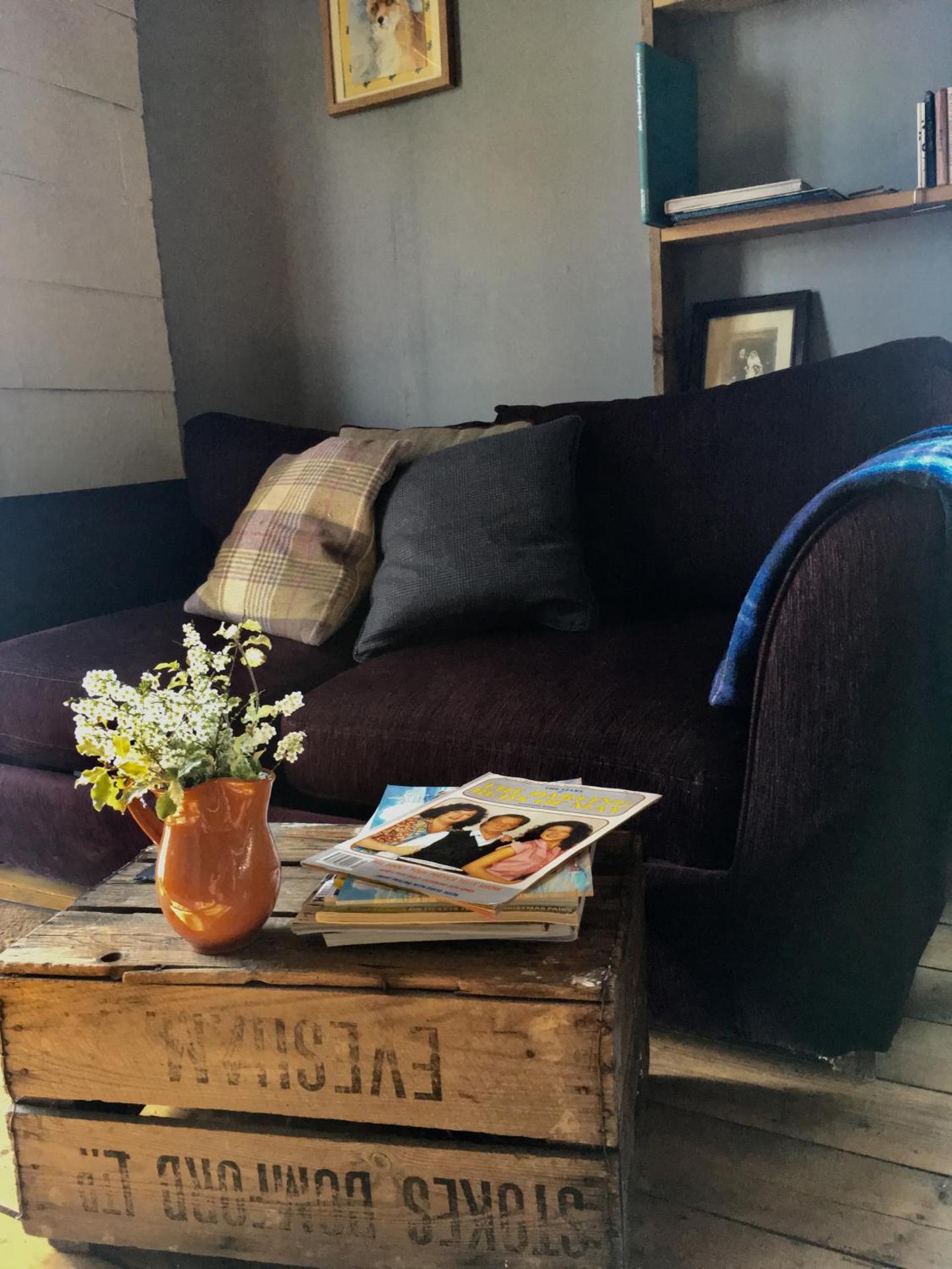 The Old Apple Shed cosy heated cottage in a meadow close to the charming village of Bethersden