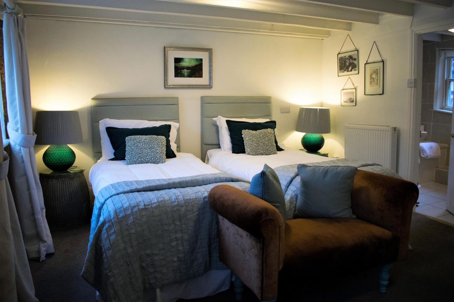 White Horse & Griffin