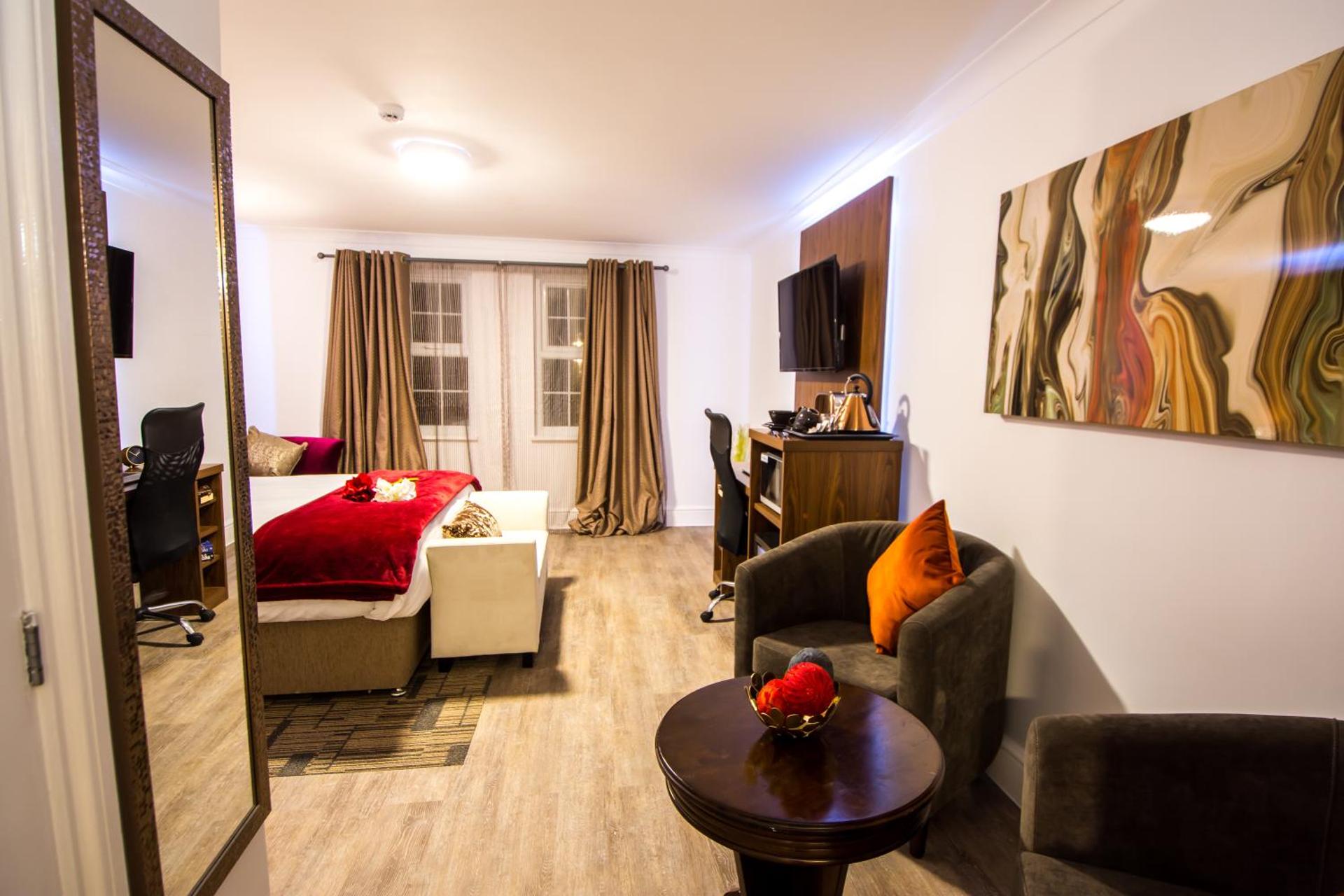 Trivelles Gatwick Hotel & airport Parking