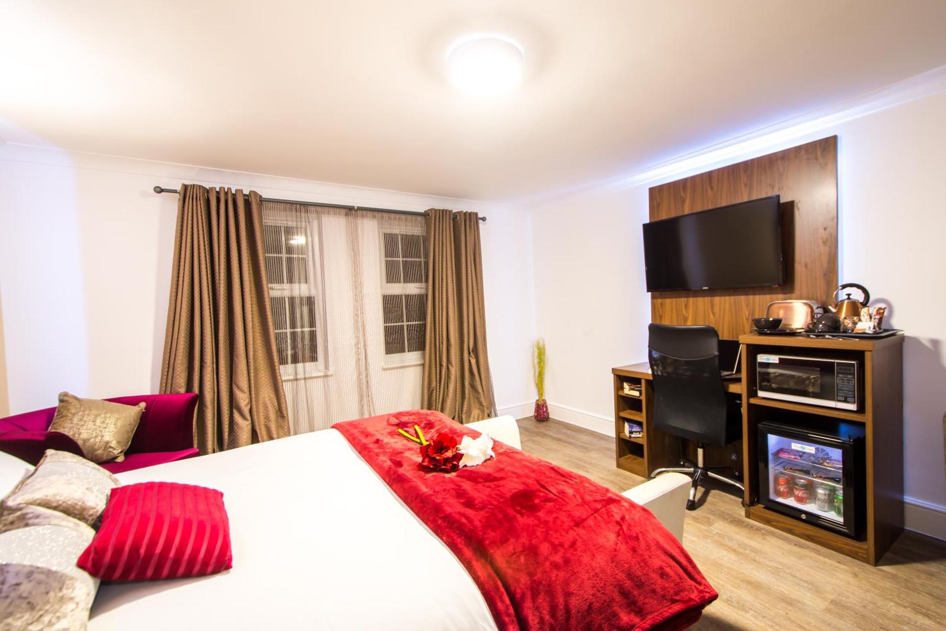 Trivelles Gatwick Hotel & airport Parking