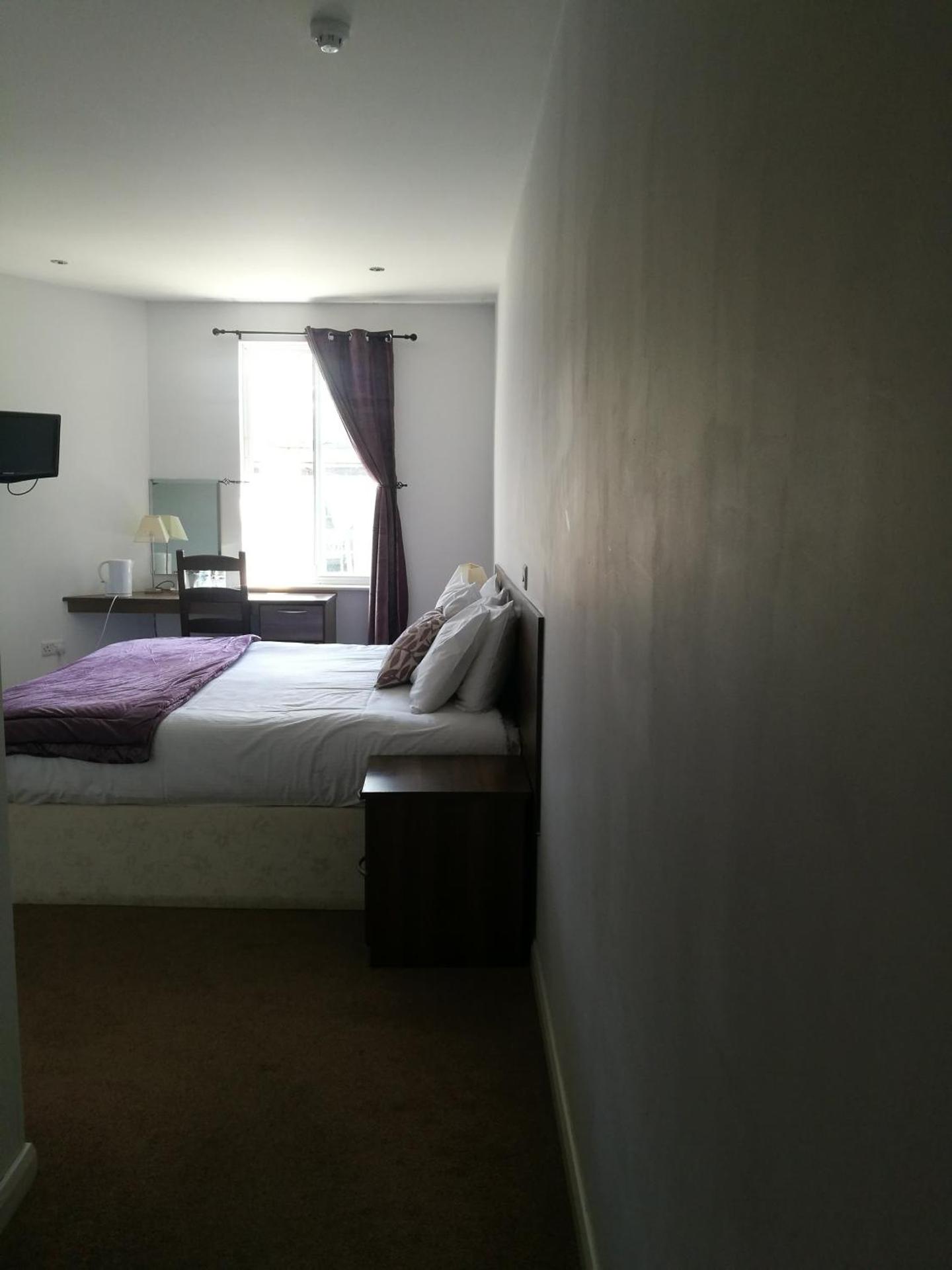 Barley Sheaf, Old Bridge Street EN SUITE ROOMS, ROOM ONLY