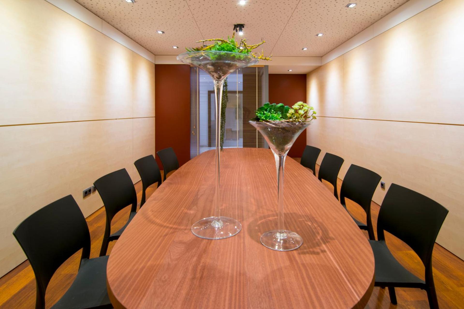 Meeting/conference room