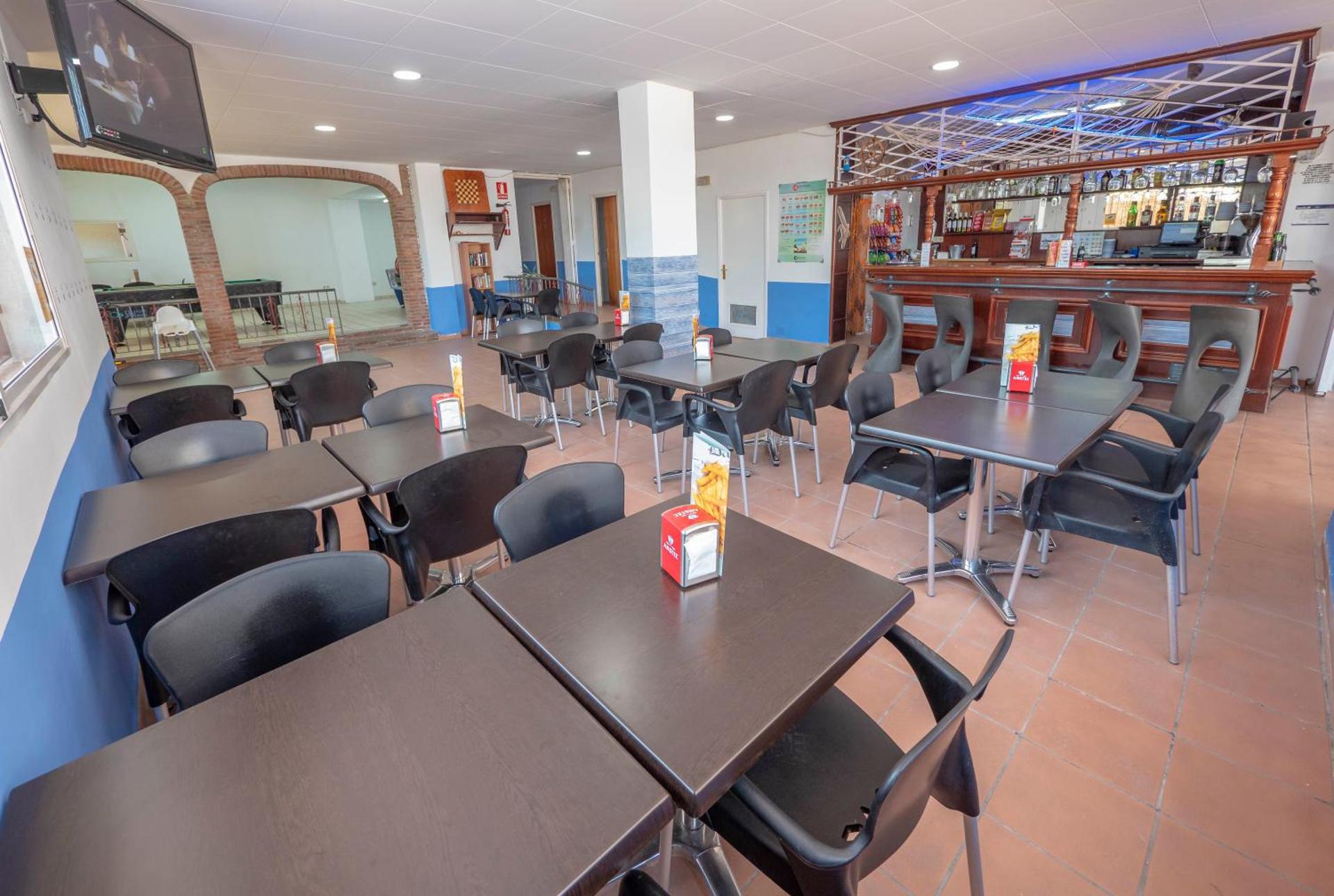 Communal lounge/ TV room