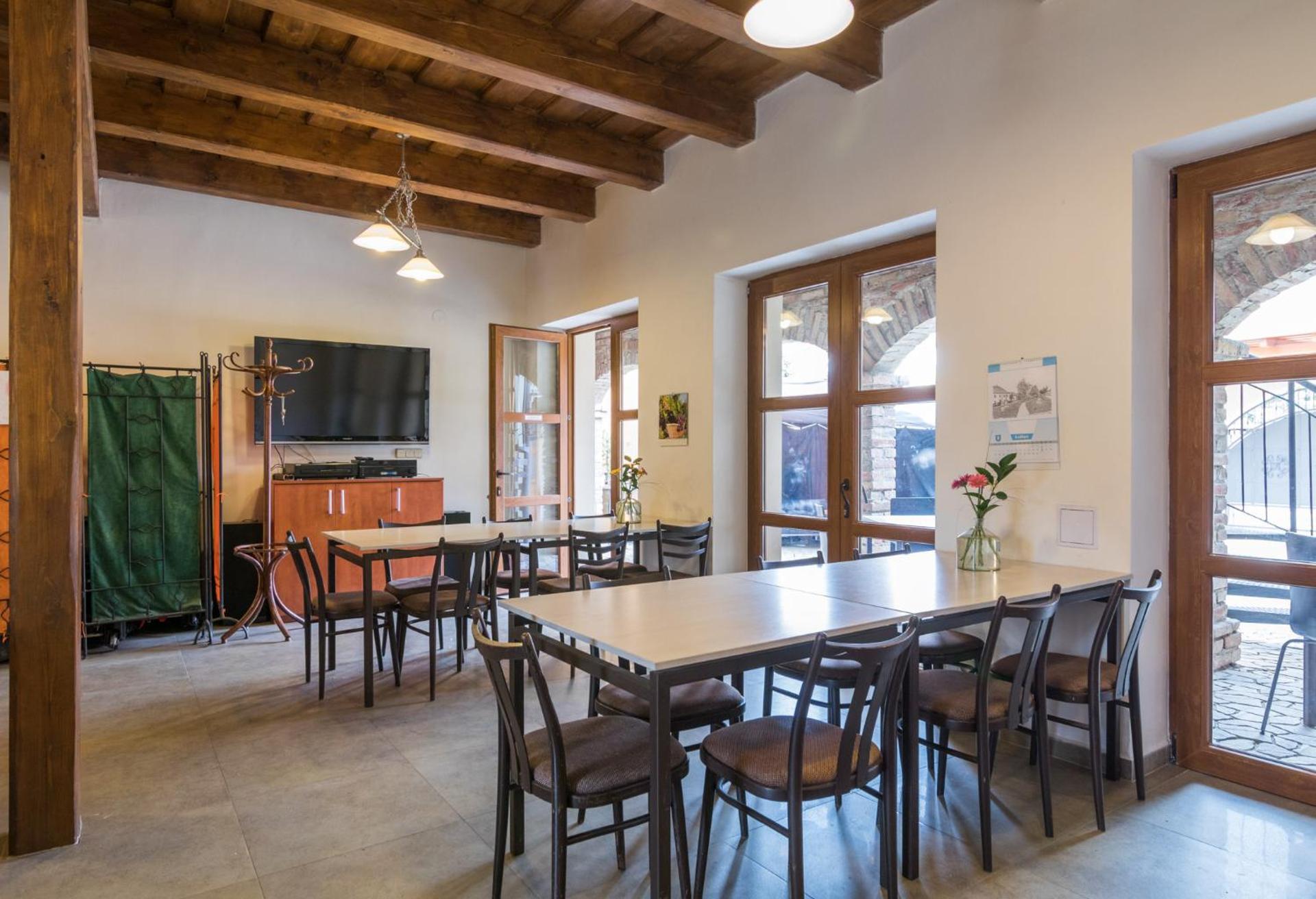 Communal lounge/ TV room