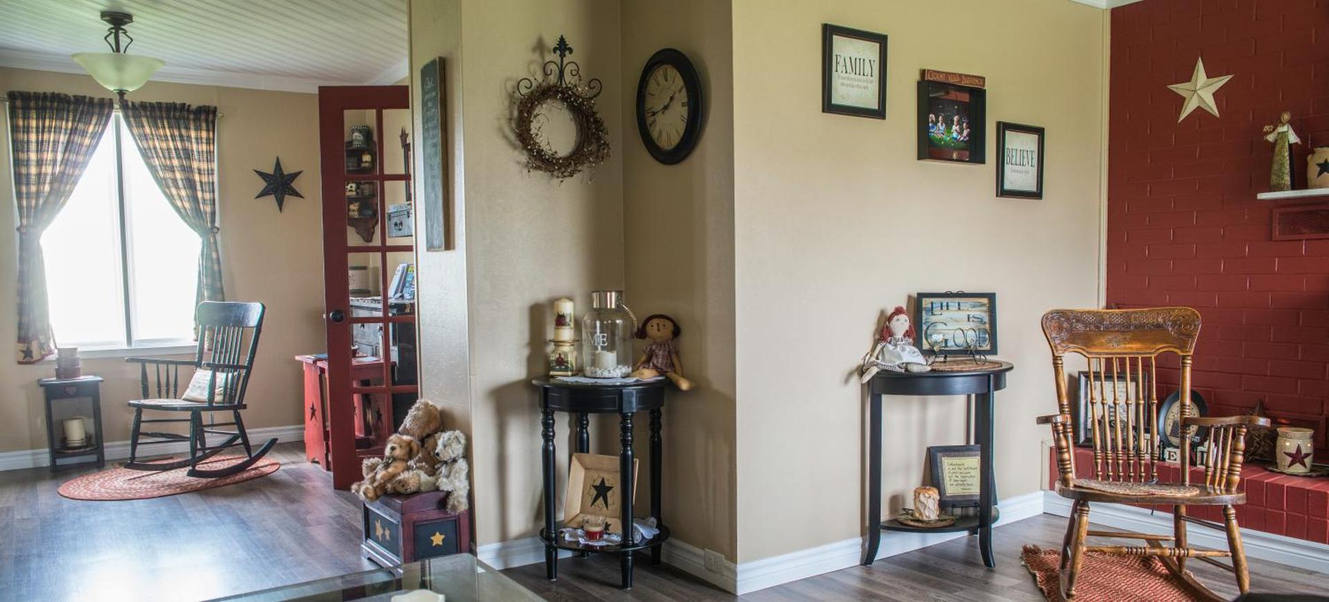 Communal lounge/ TV room