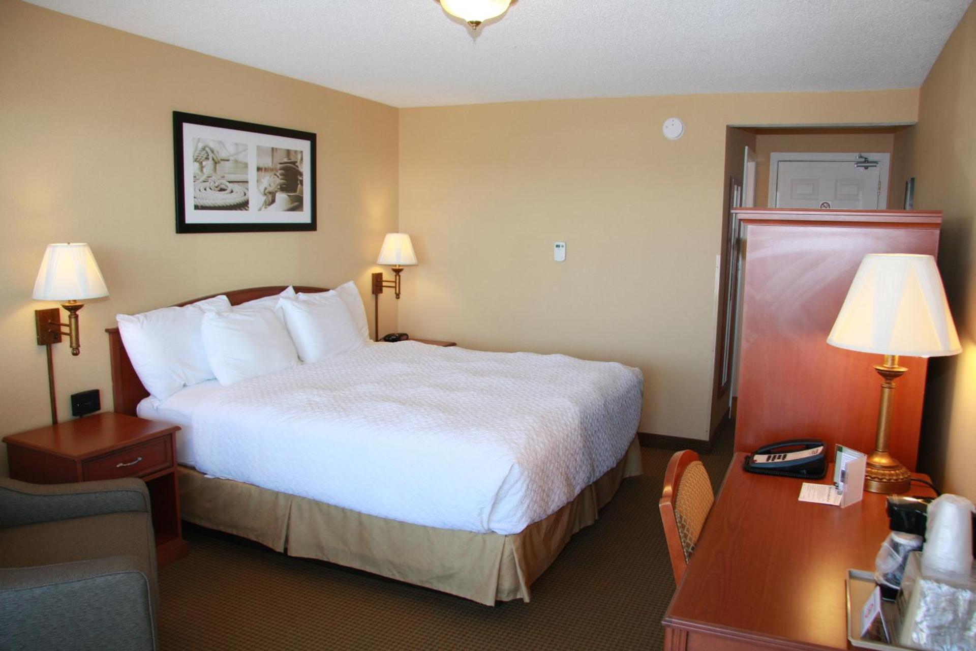 Budget Host Inn & Suites