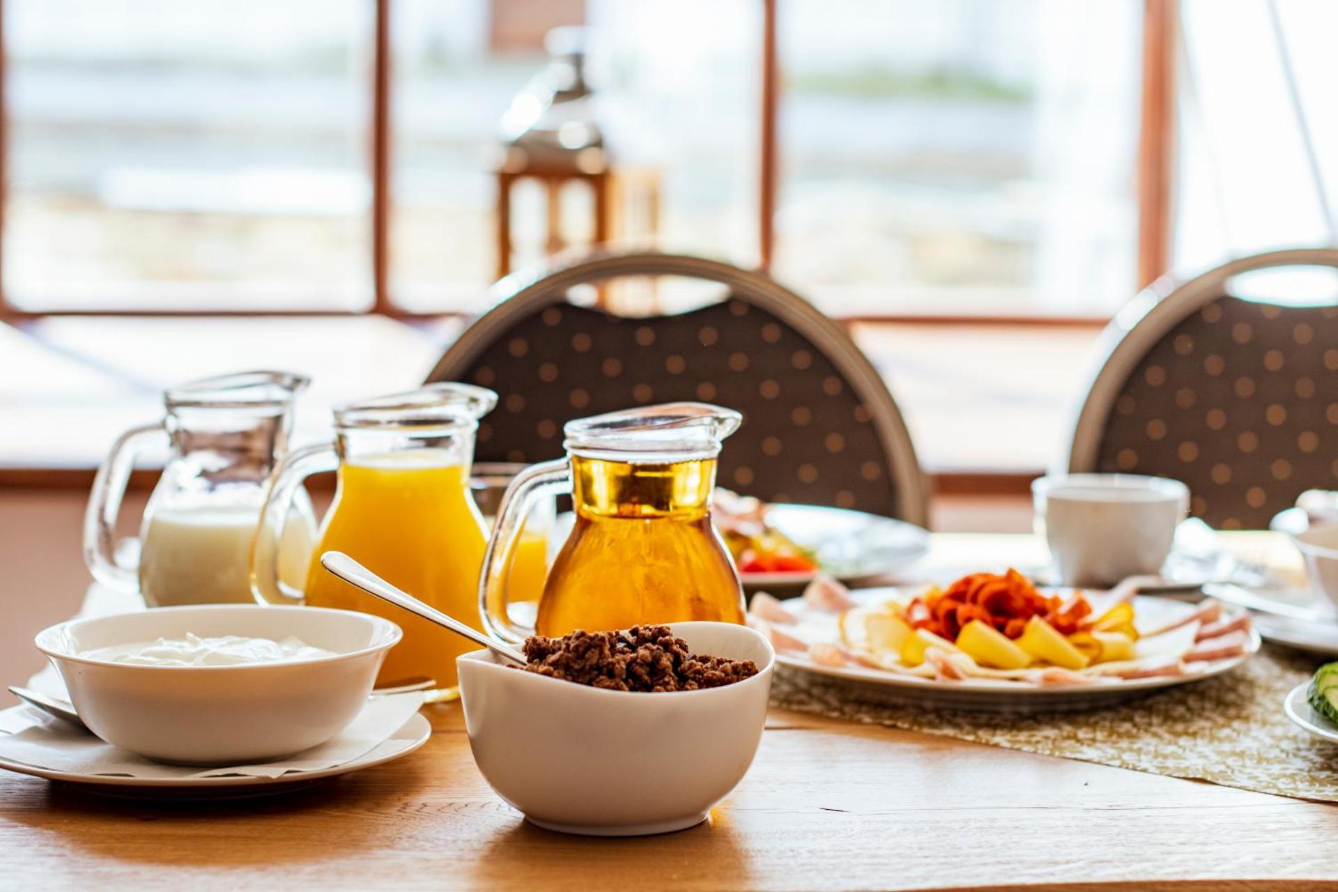 Continental breakfast