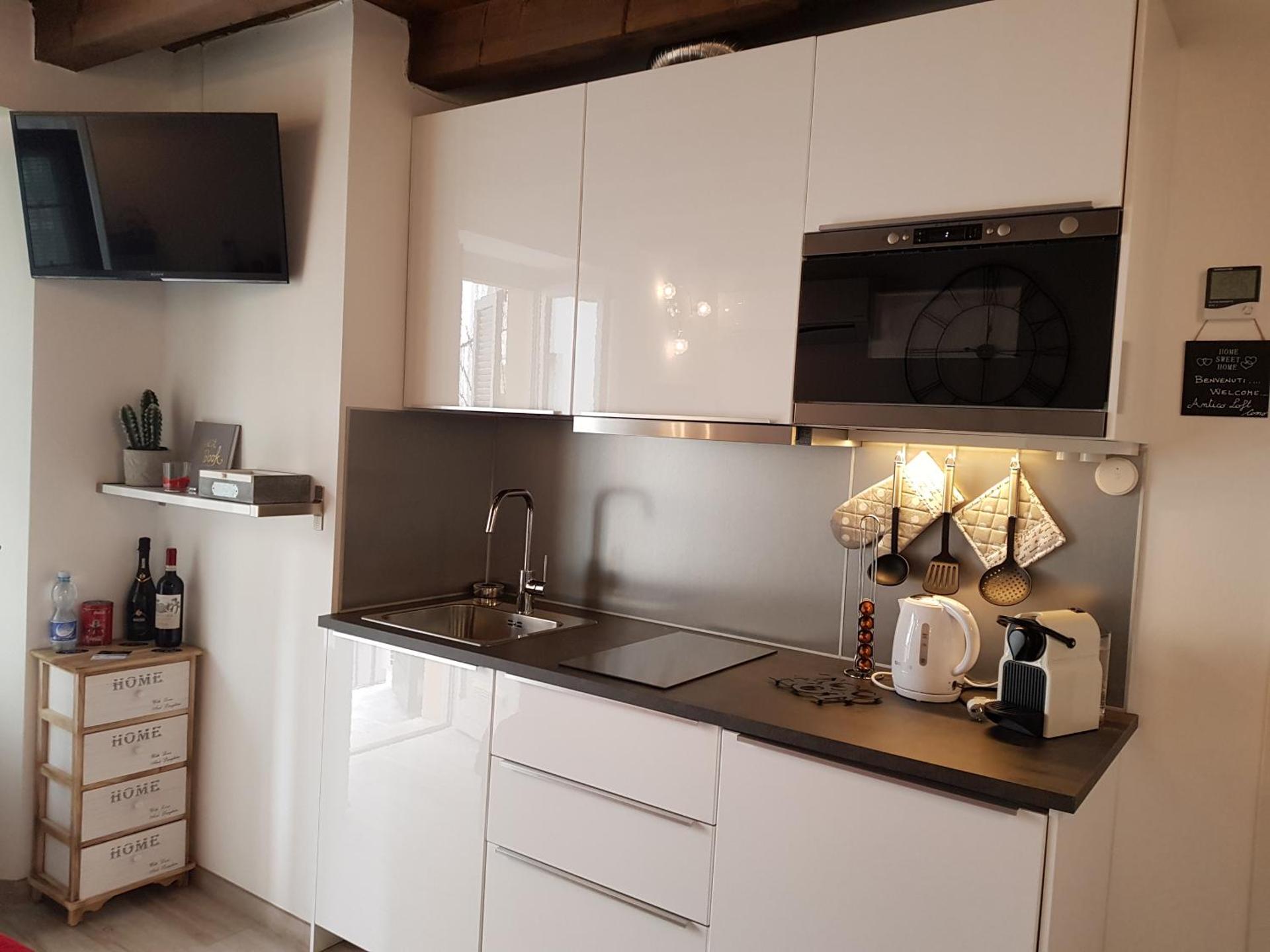 Kitchen or kitchenette