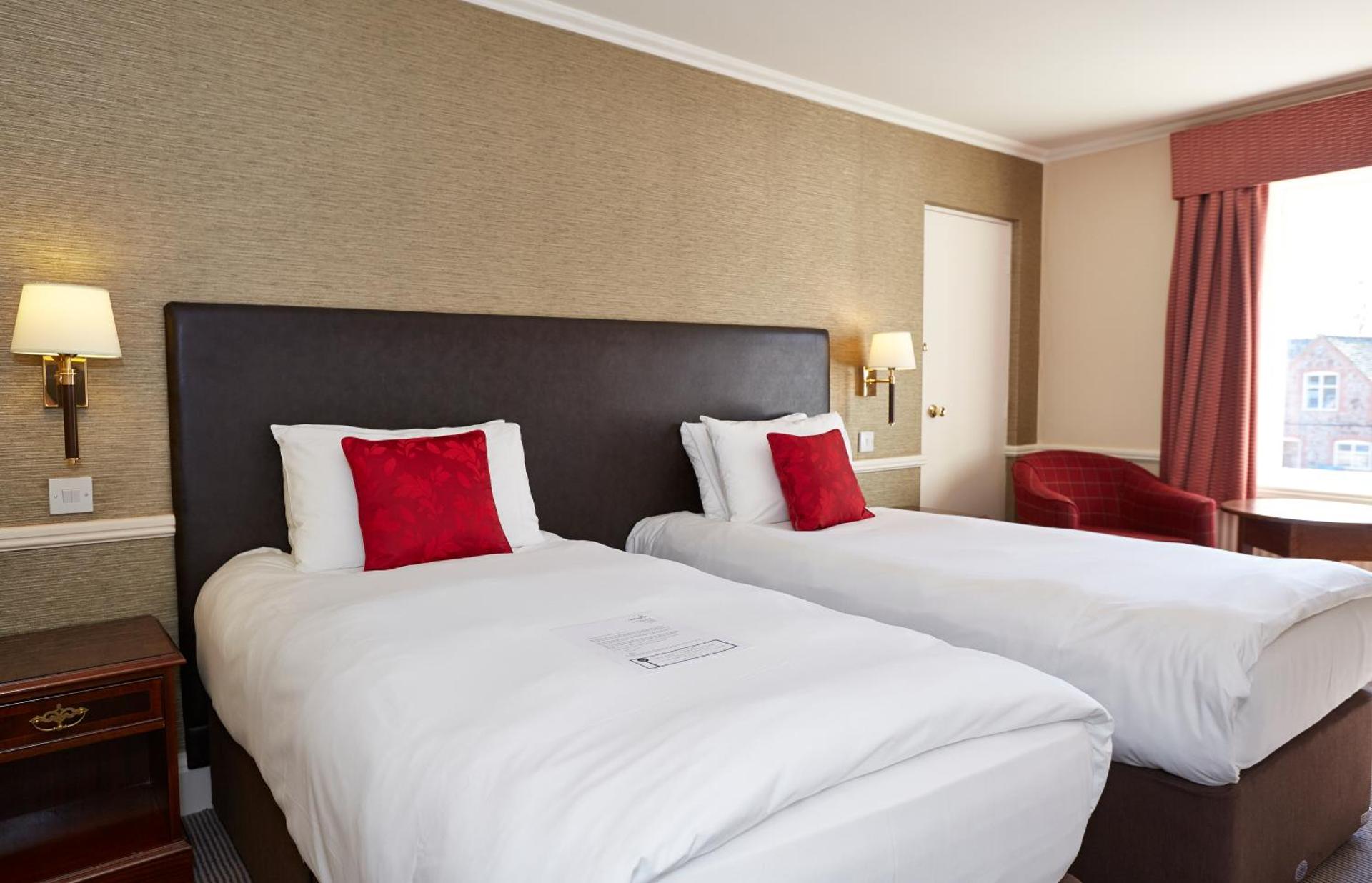 Roebuck by Greene King Inns