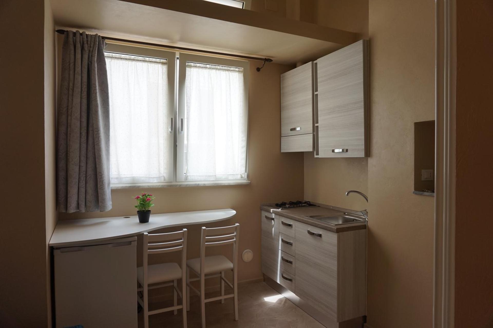 Kitchen or kitchenette