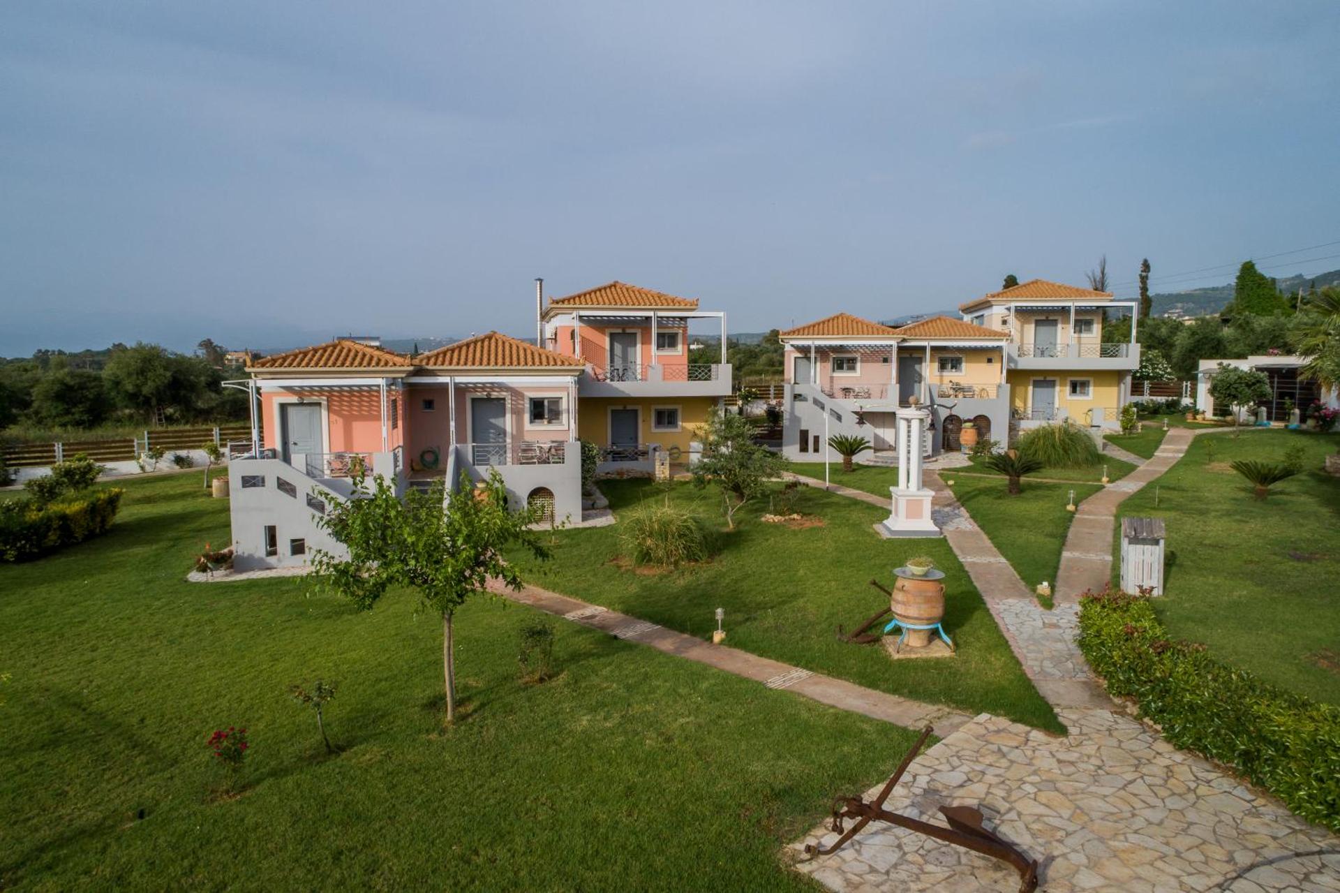 Ta Spitakia Tsarbopoulos