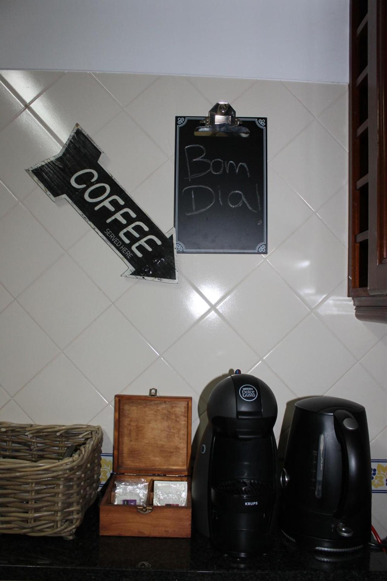Coffee/tea facilities