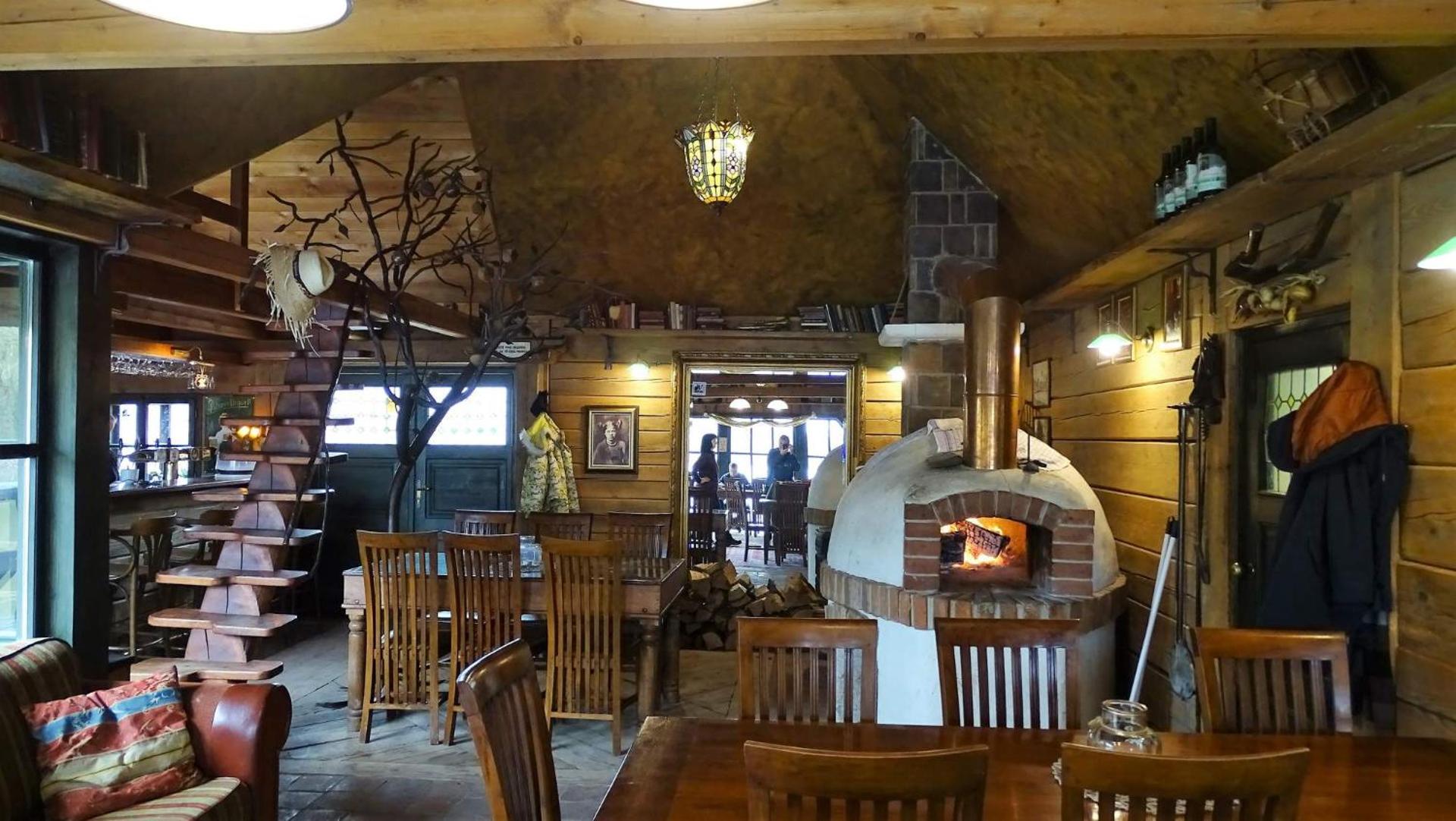 Restaurant/places to eat