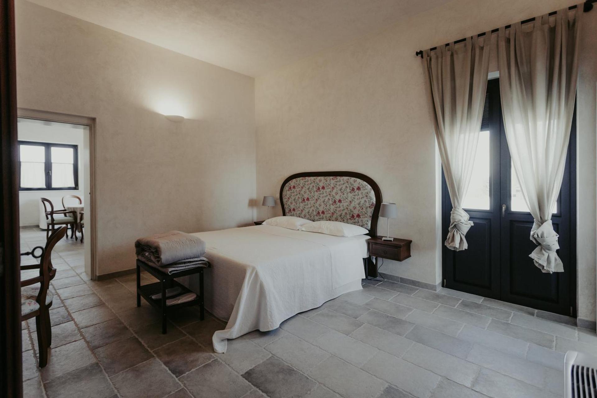 One-Bedroom Apartment with Disability Access 