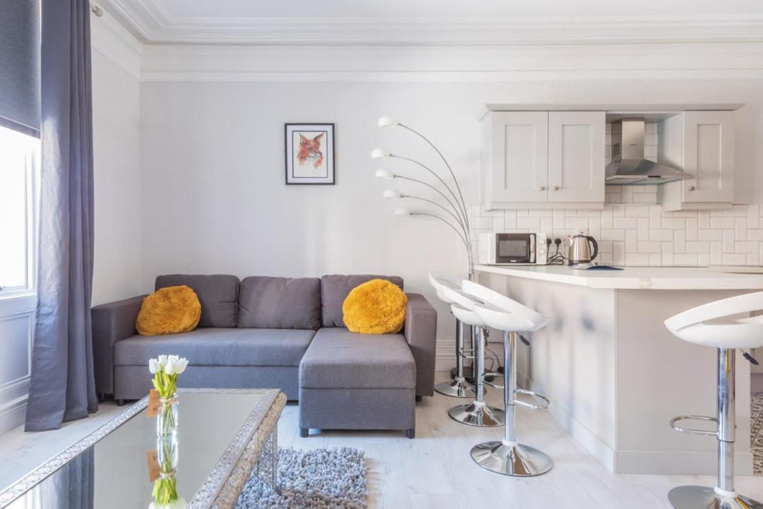 Diamond House Apartments