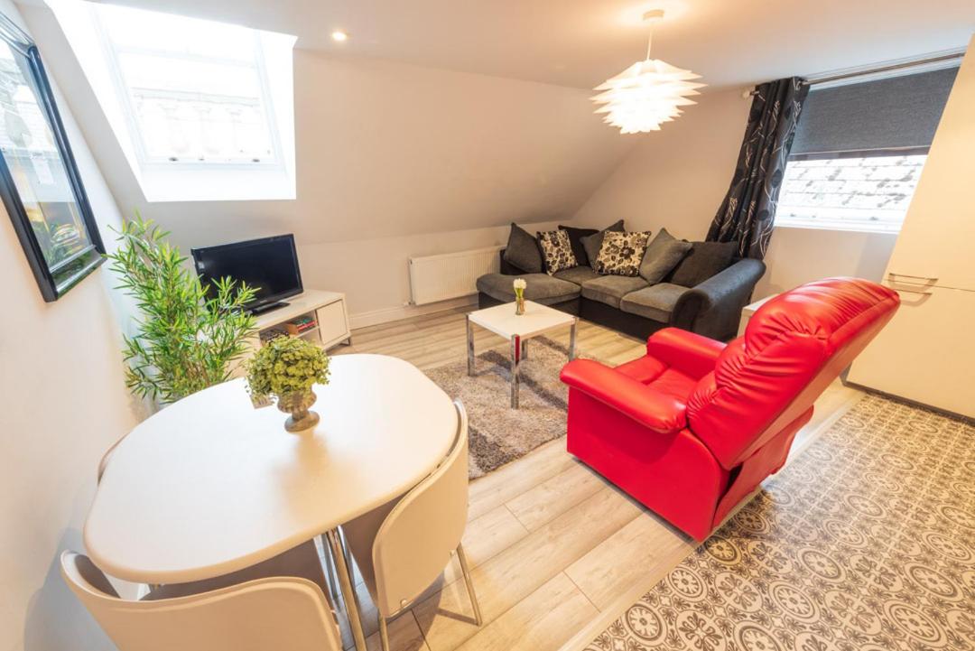 Diamond House Apartments