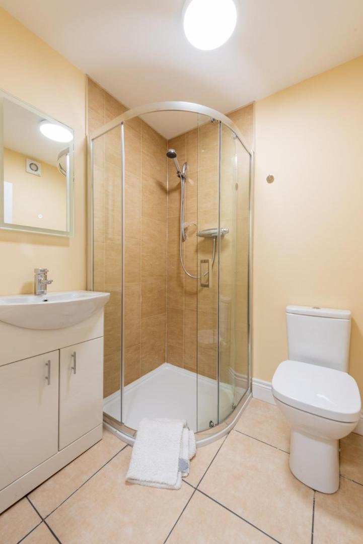 Diamond House Apartments