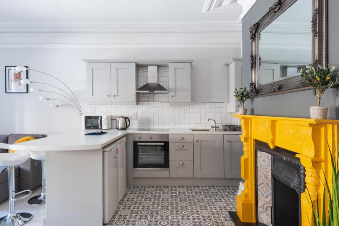 Diamond House Apartments