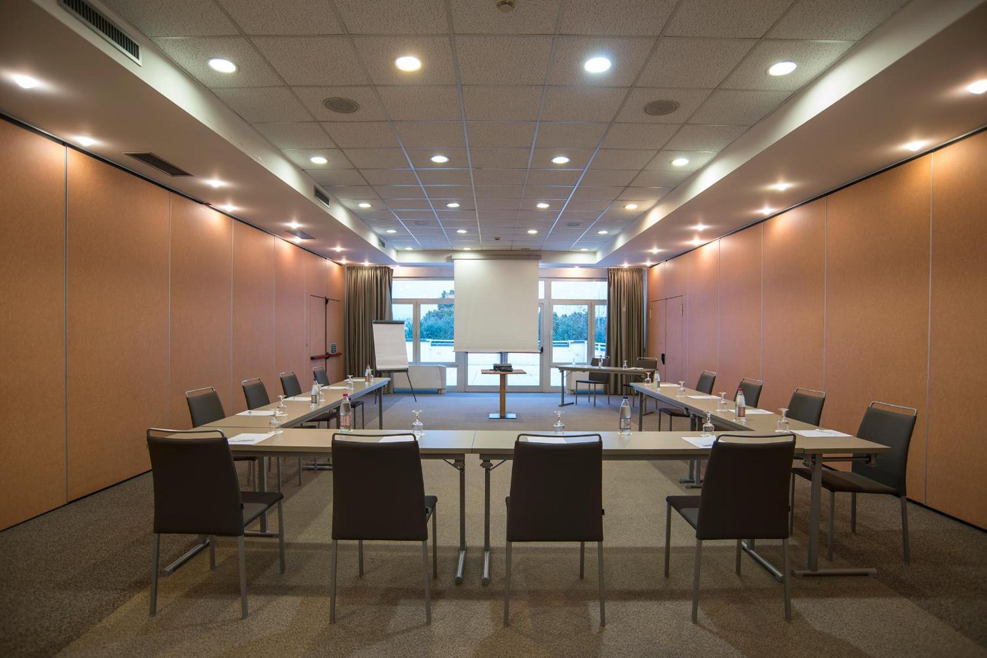 Meeting/conference room