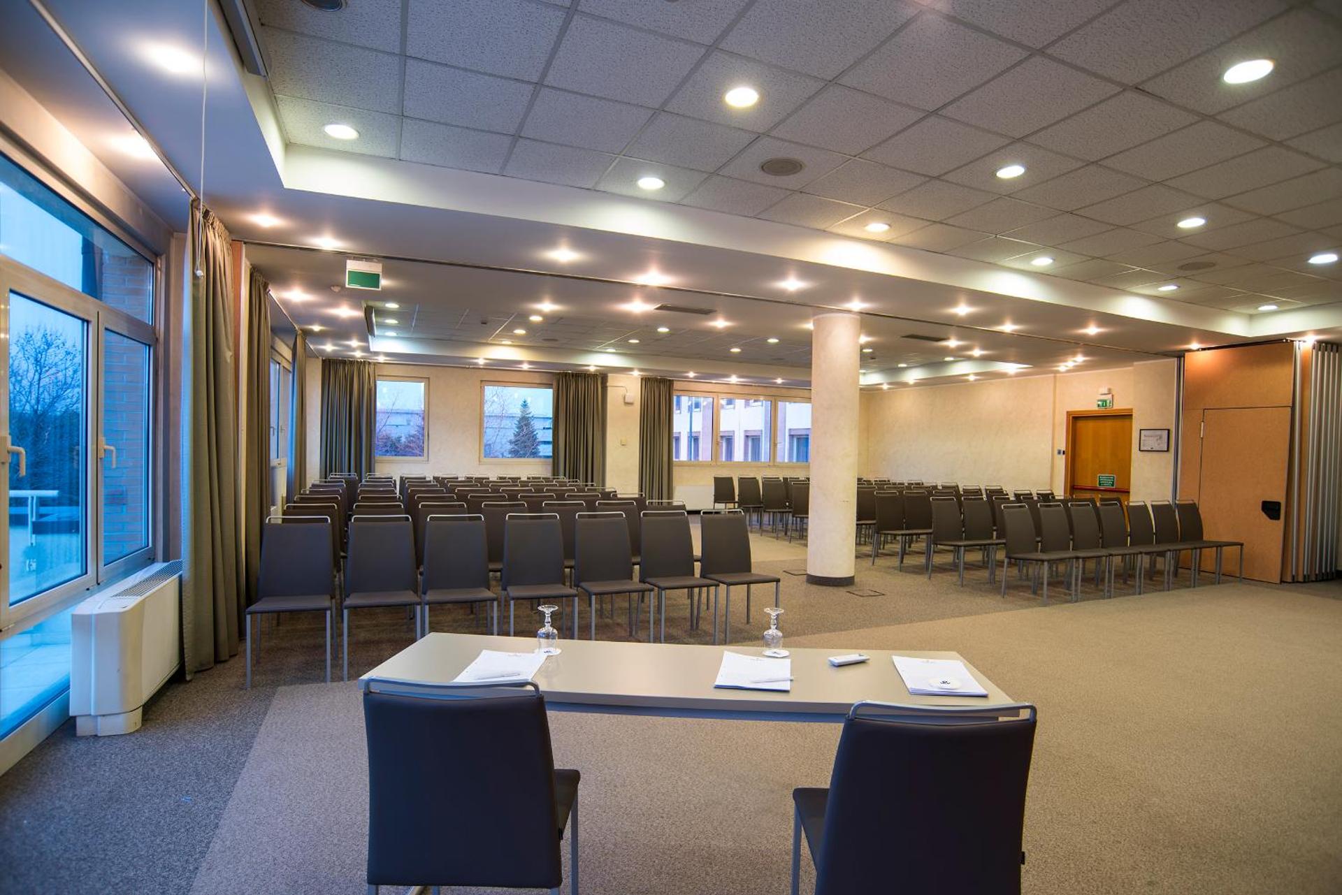 Meeting/conference room