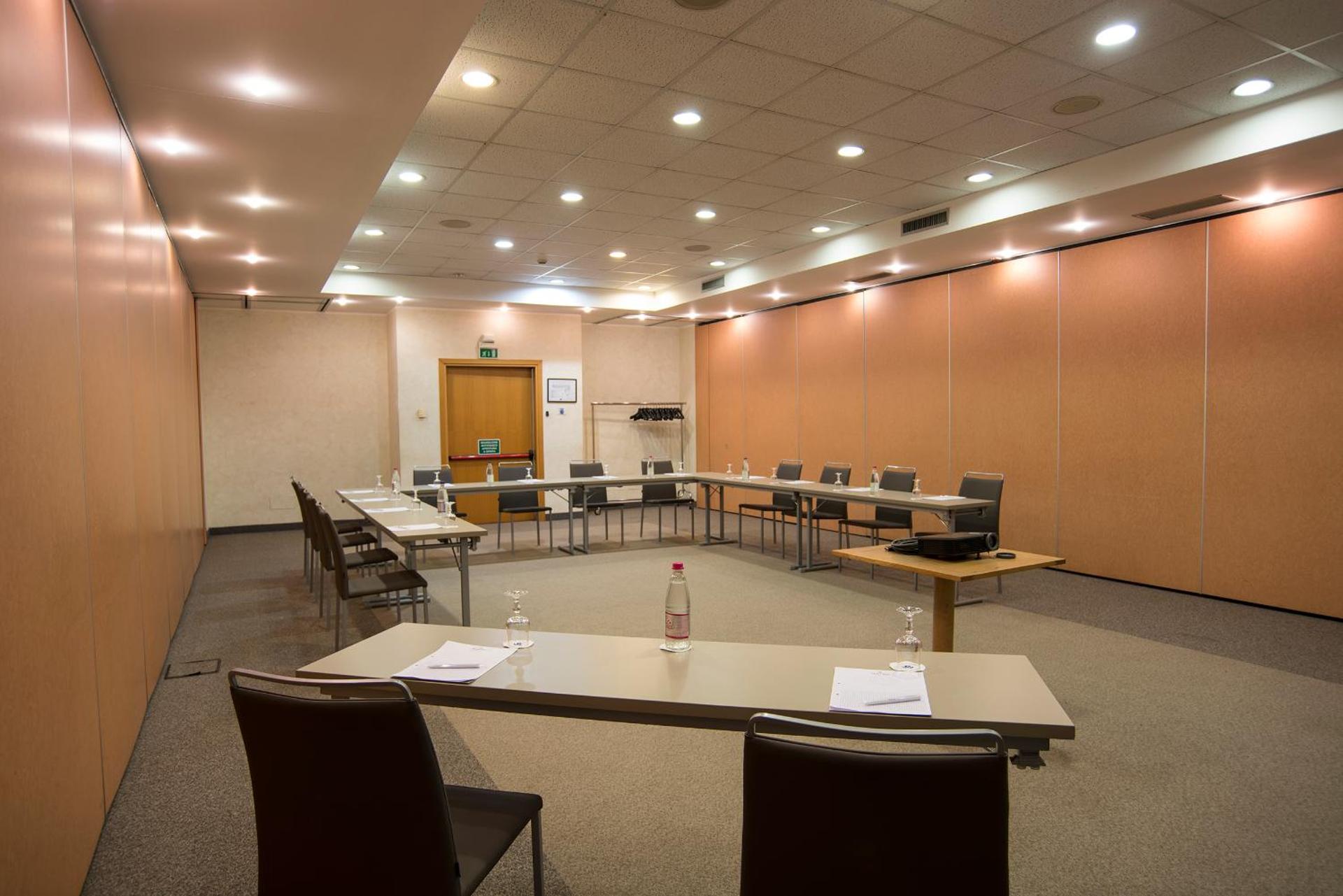 Meeting/conference room