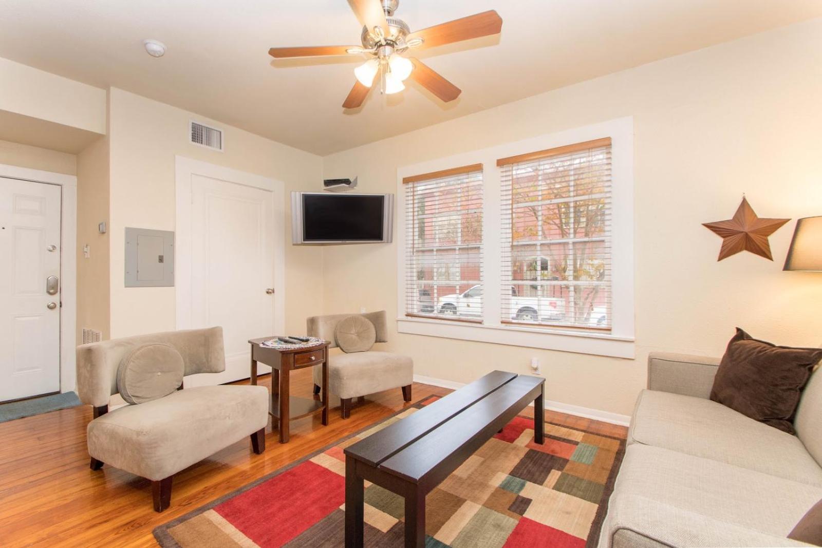 THE MADISON - San Antonio Riverwalk - Downtown - Convention Center