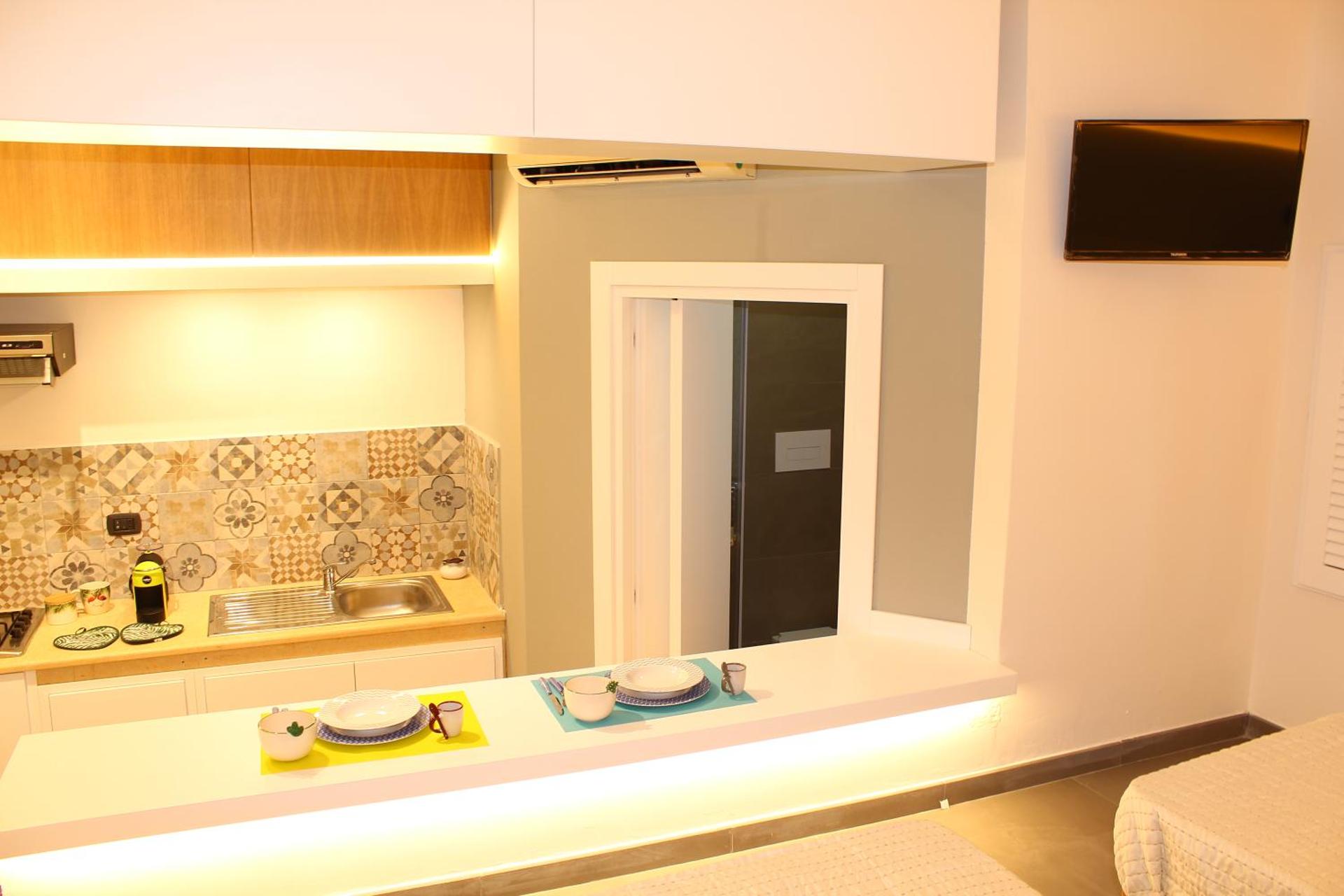 Kitchen or kitchenette