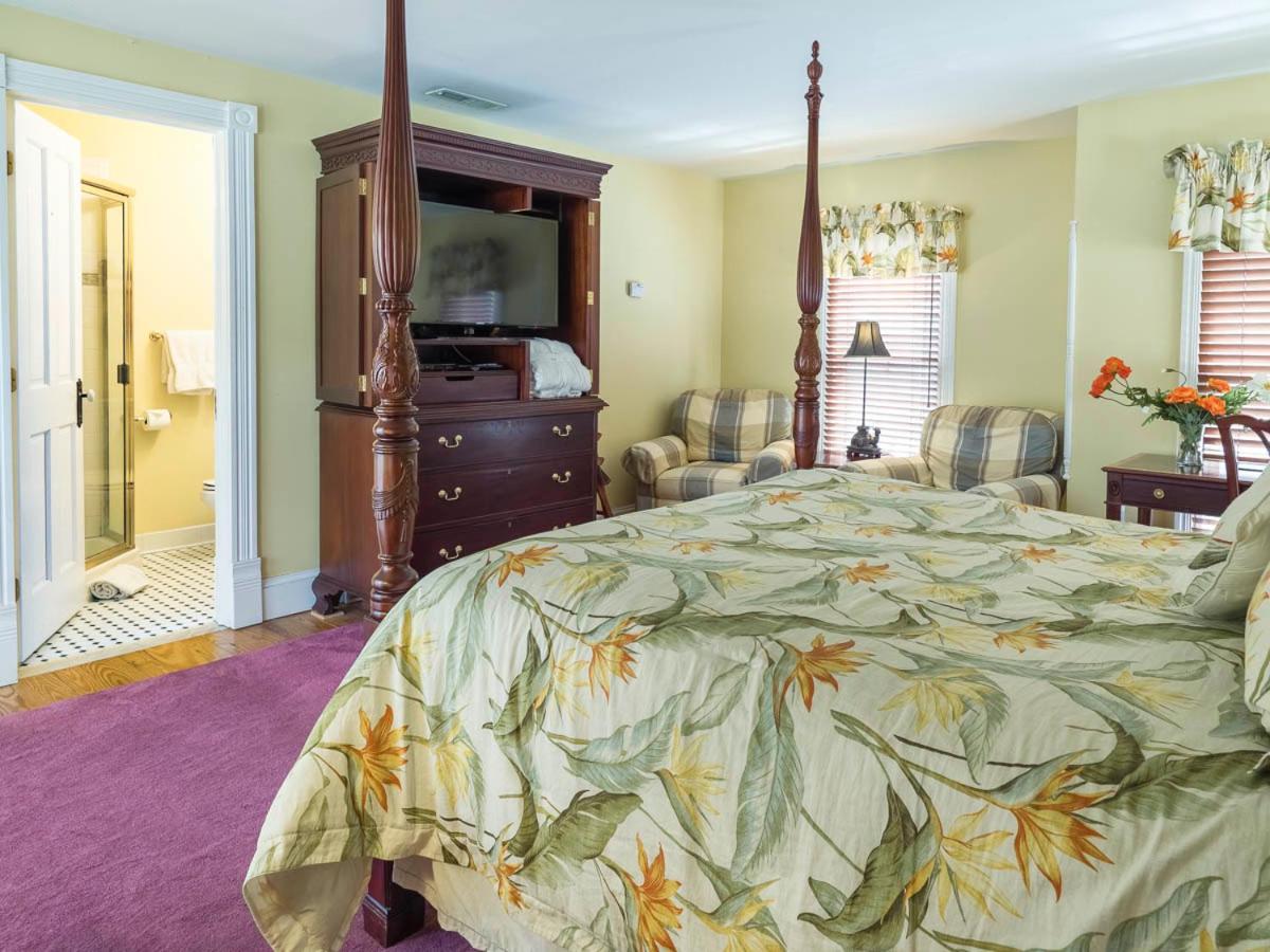 George Brooks House B&B