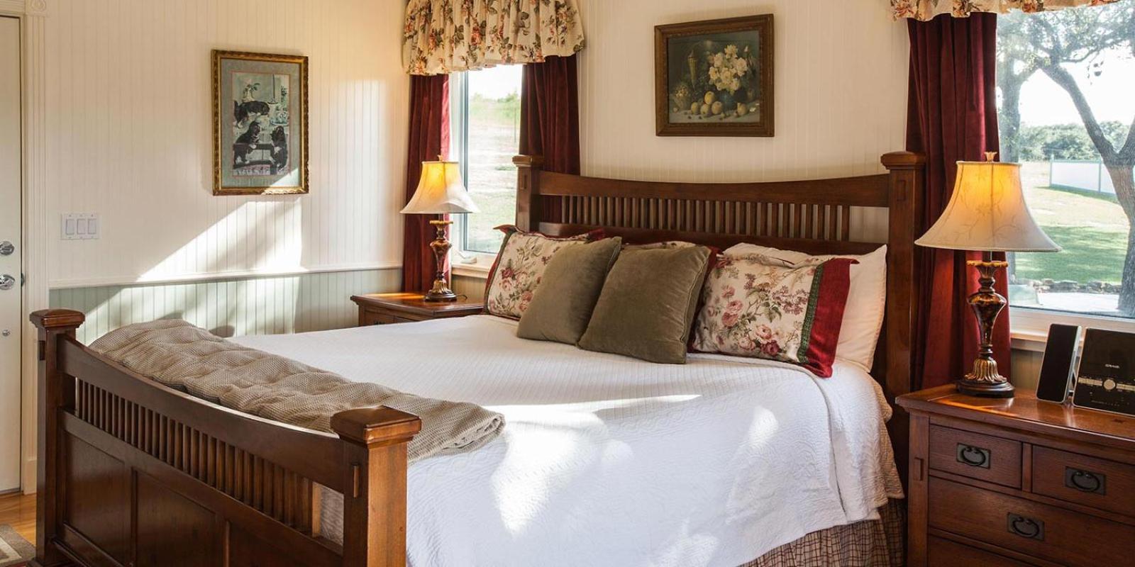 Rose Hill Retreat AAA Four Diamond Inn