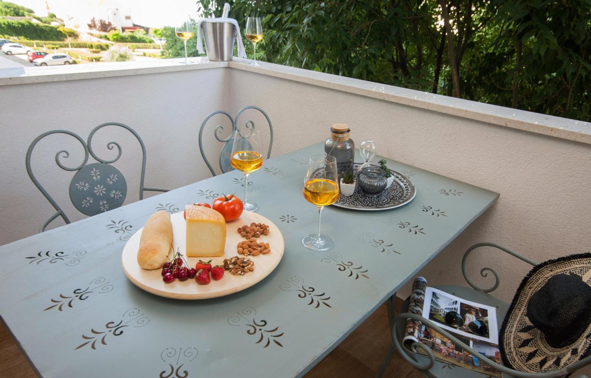 Modern apartment near beach Split