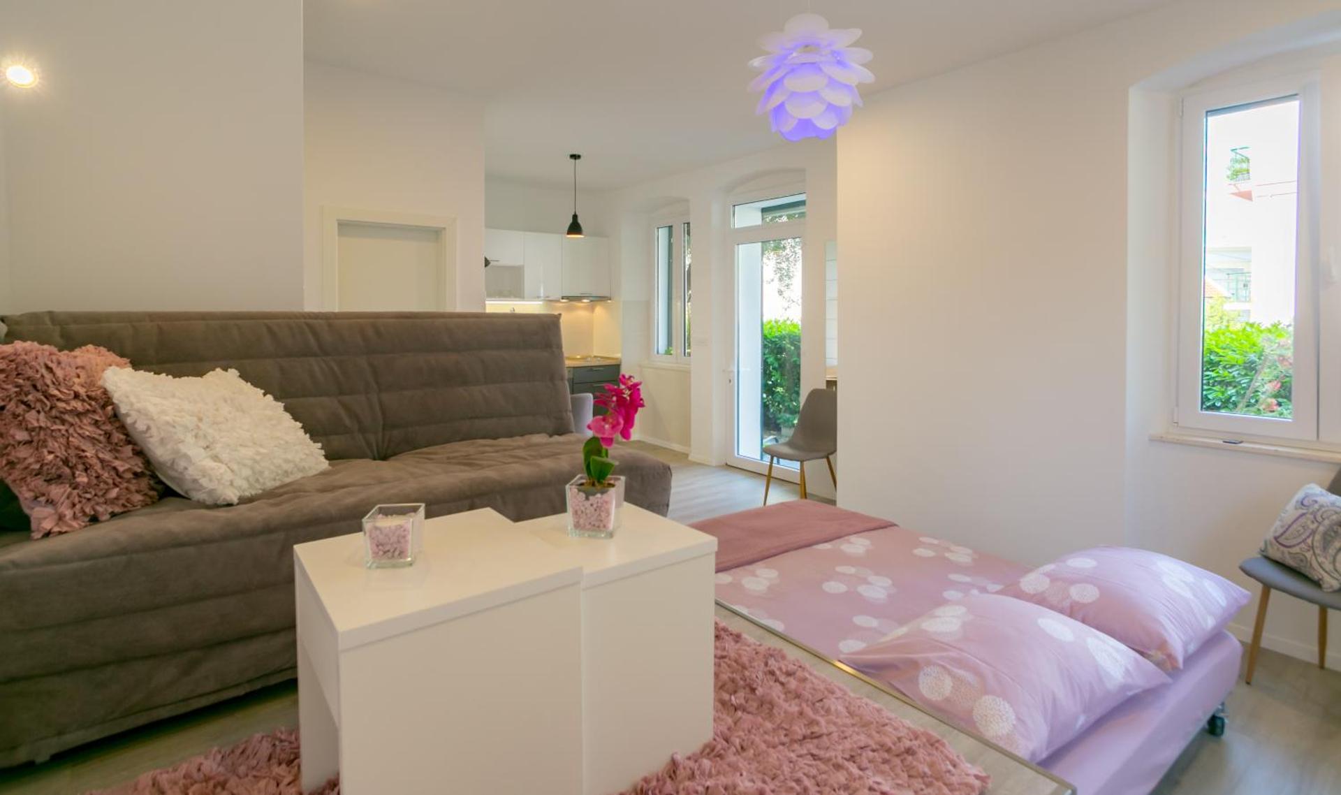 Vana & Tea Luxury Studio Apartment